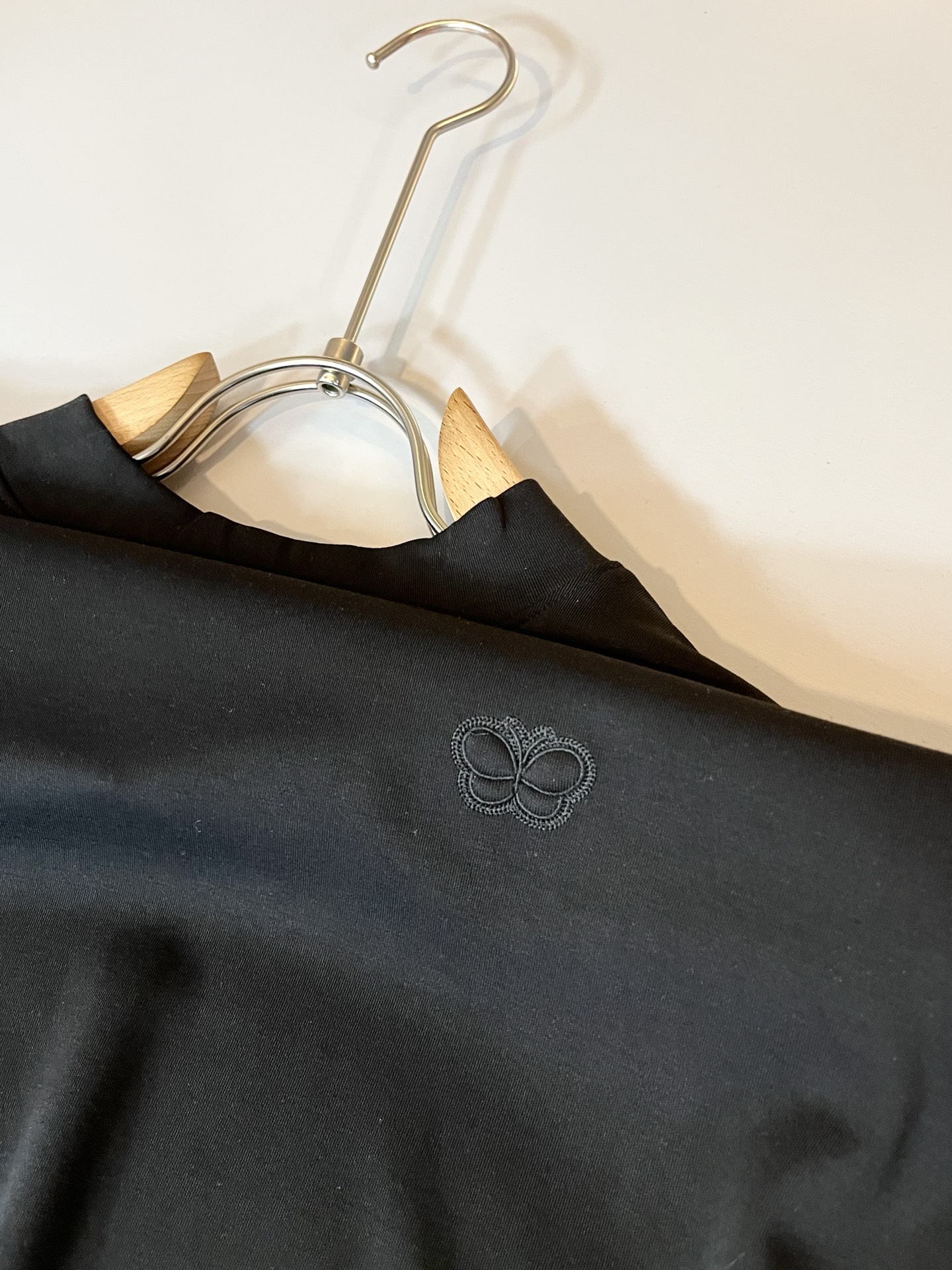 BottegaVene*a宝*嘉 2025秋冬新款男士打底衫，这是今年目前为止最牛批的一款纯色高品质面料