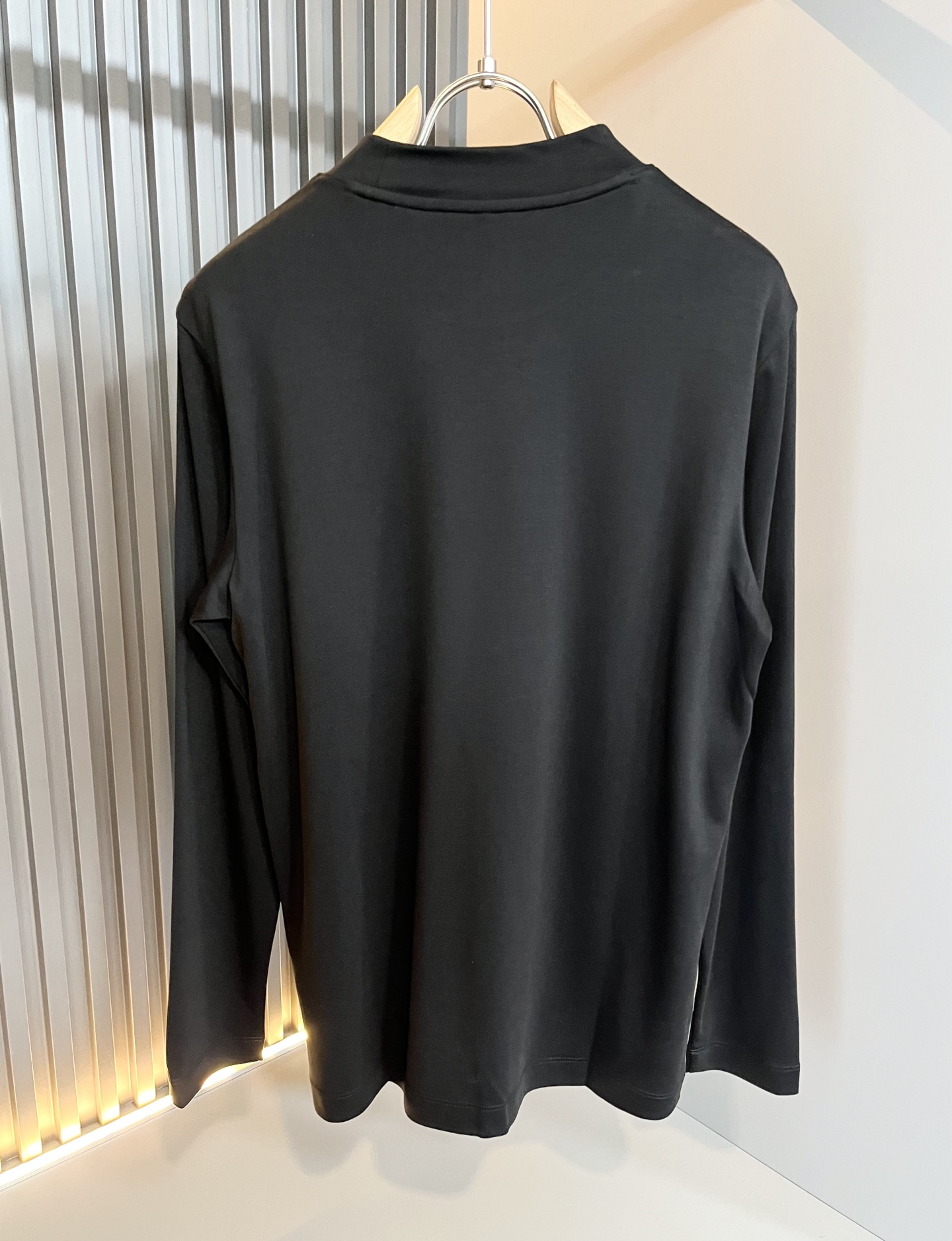 BottegaVene*a宝*嘉 2025秋冬新款男士打底衫，这是今年目前为止最牛批的一款纯色高品质面料