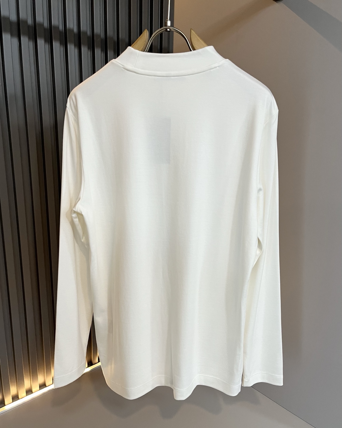 BottegaVene*a宝*嘉 2025秋冬新款男士打底衫，这是今年目前为止最牛批的一款纯色高品质面料