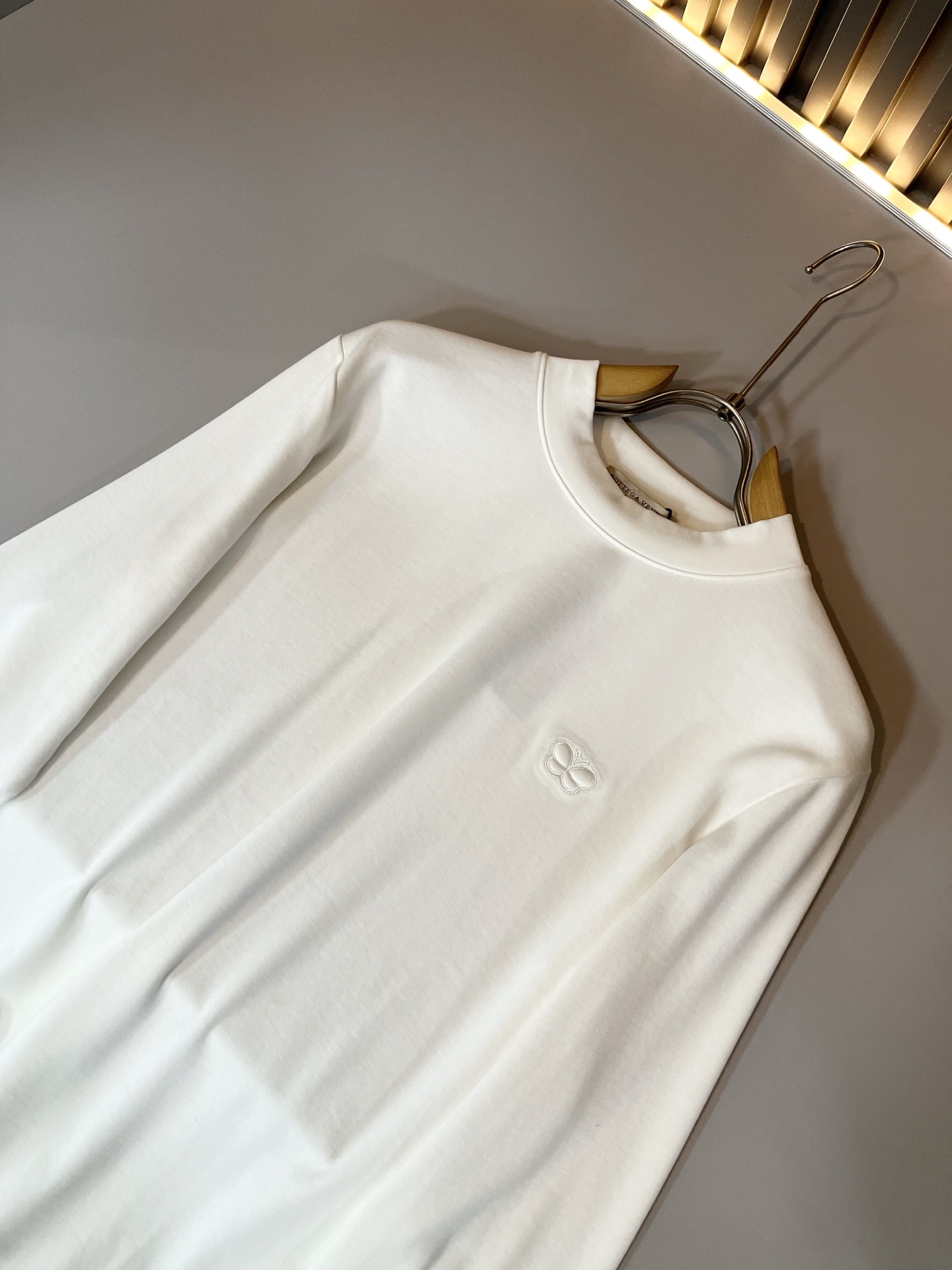 BottegaVene*a宝*嘉 2025秋冬新款男士打底衫，这是今年目前为止最牛批的一款纯色高品质面料