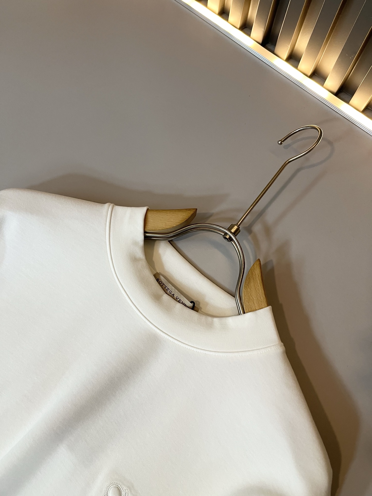 BottegaVene*a宝*嘉 2025秋冬新款男士打底衫，这是今年目前为止最牛批的一款纯色高品质面料