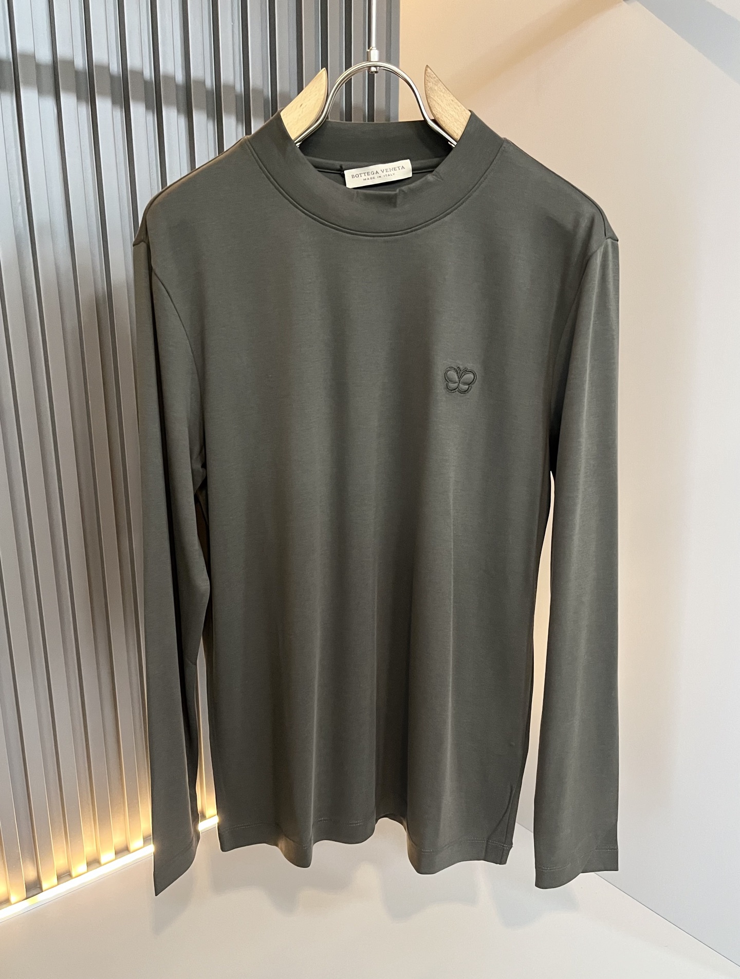 BottegaVene*a宝*嘉 2025秋冬新款男士打底衫，这是今年目前为止最牛批的一款纯色高品质面料
