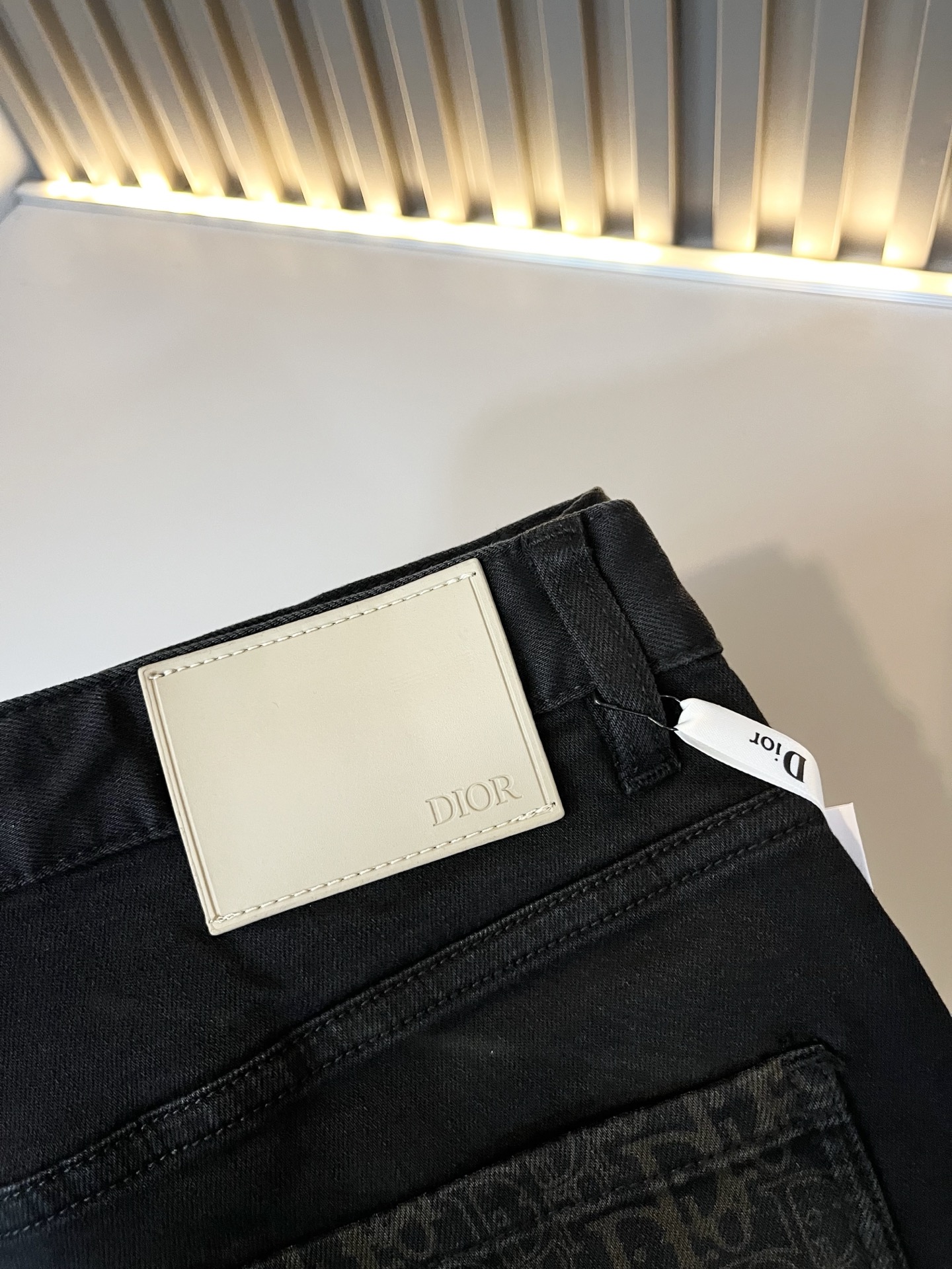 Dio*r 迪家 2025秋冬男士水洗小直筒牛仔裤！贸易公司渠道牛货，品相超赞，时尚圈万能的百搭裤王，欧