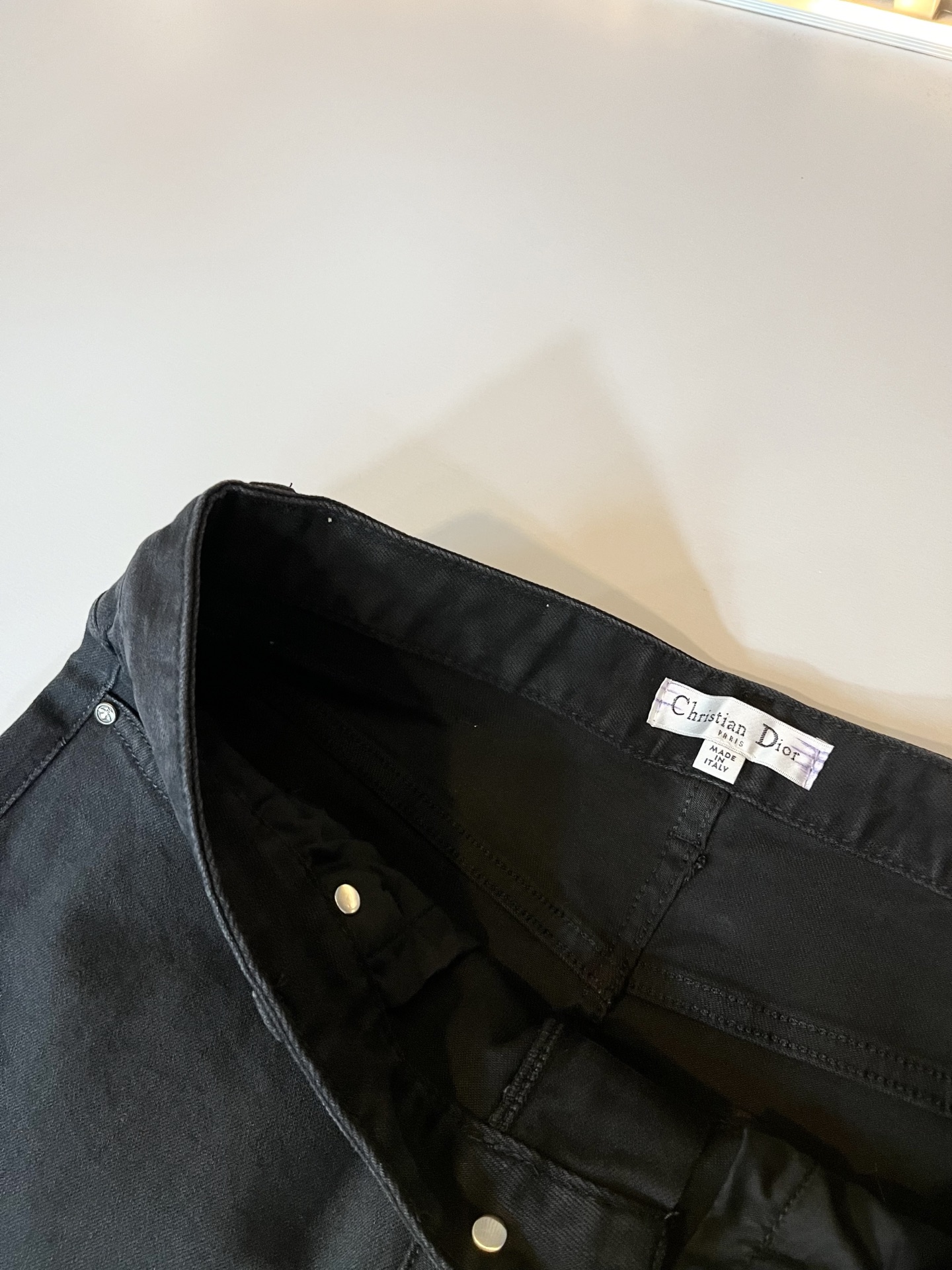 Dio*r 迪家 2025秋冬男士水洗小直筒牛仔裤！贸易公司渠道牛货，品相超赞，时尚圈万能的百搭裤王，欧