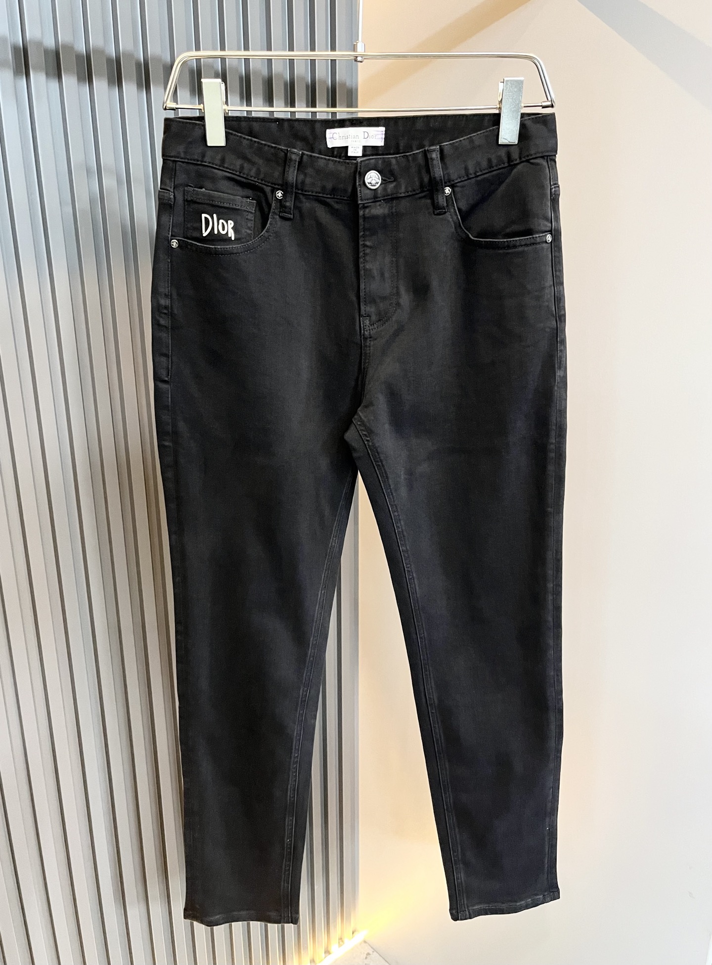 Dio*r 迪家 2025秋冬男士水洗小直筒牛仔裤！贸易公司渠道牛货，品相超赞，时尚圈万能的百搭裤王，欧