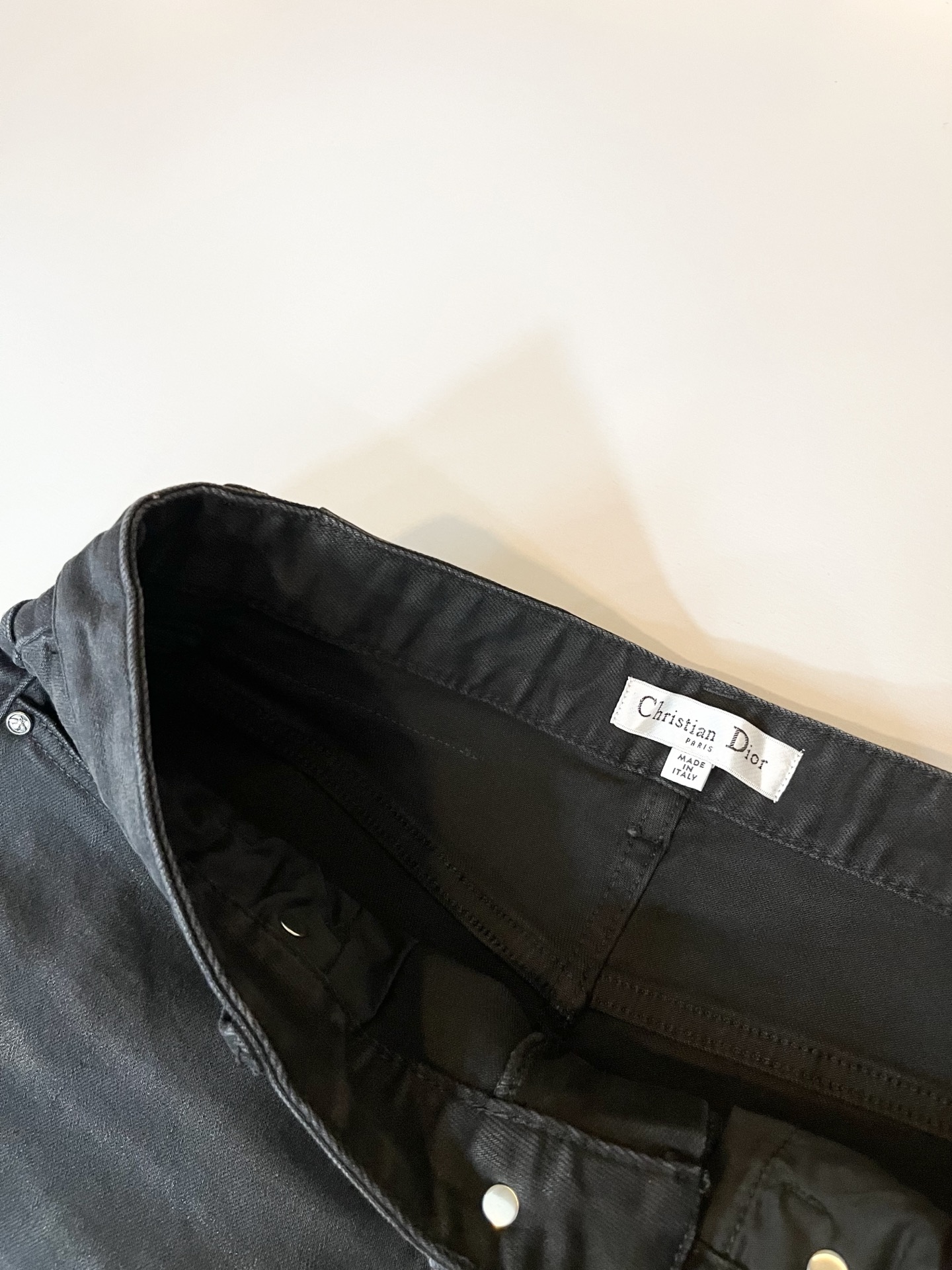 Dio*r 迪家 2025秋冬男士水洗小直筒牛仔裤！贸易公司渠道牛货，品相超赞，时尚圈万能的百搭裤王，欧