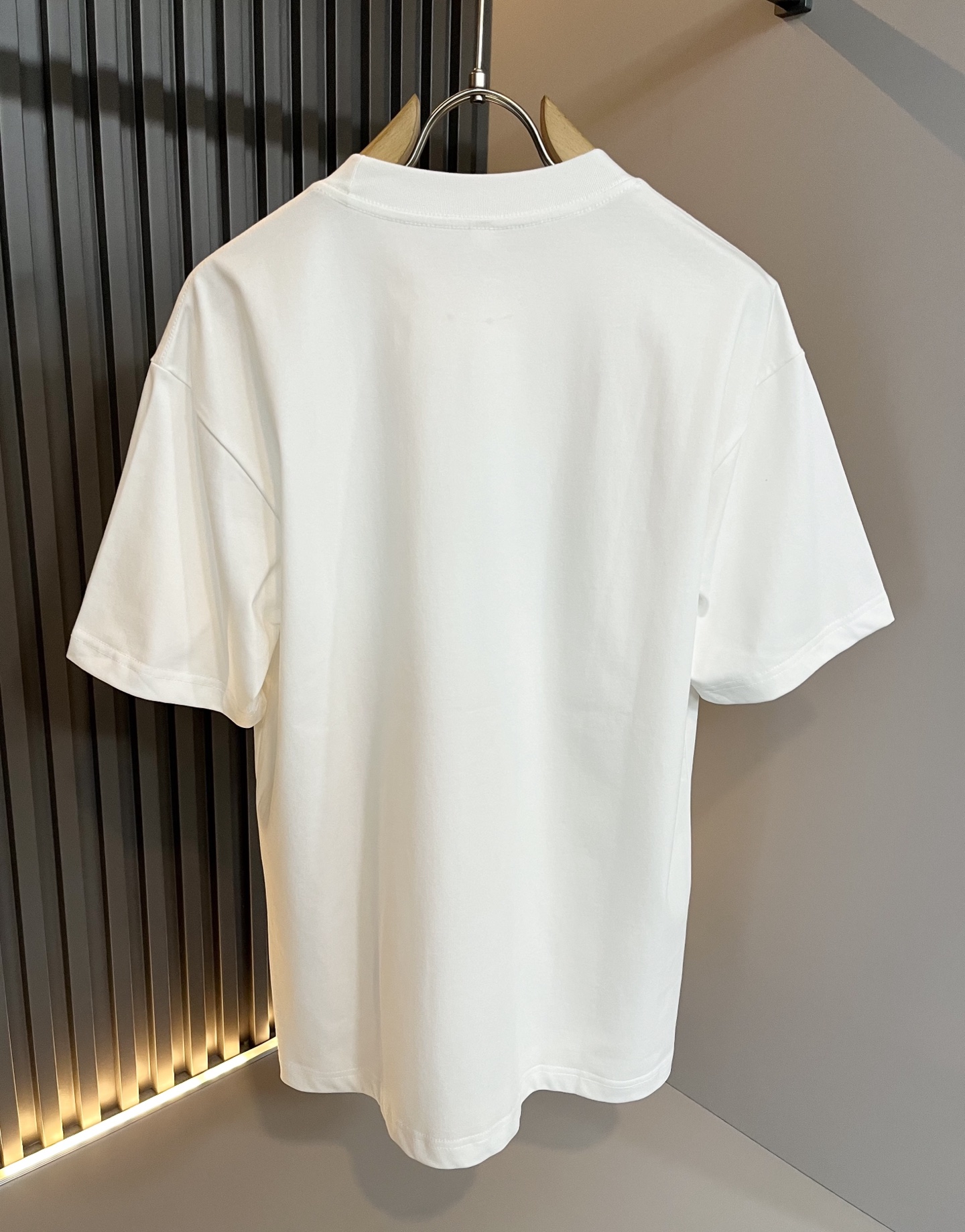 FEN*I 芬*迪2025春夏新款FD家族FF男女同款👫打底衫，男女同款👫百搭极简短袖。意大利原厂订单，