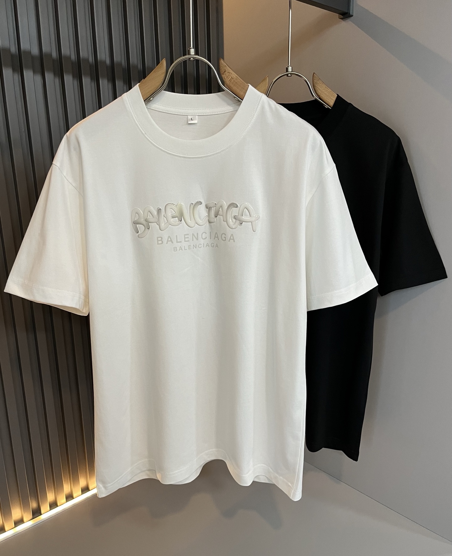BALENCI*GA巴黎*家 2025春夏新款男女同款👫短袖T恤！走秀图案印花时尚休闲短袖T恤衫！设计l