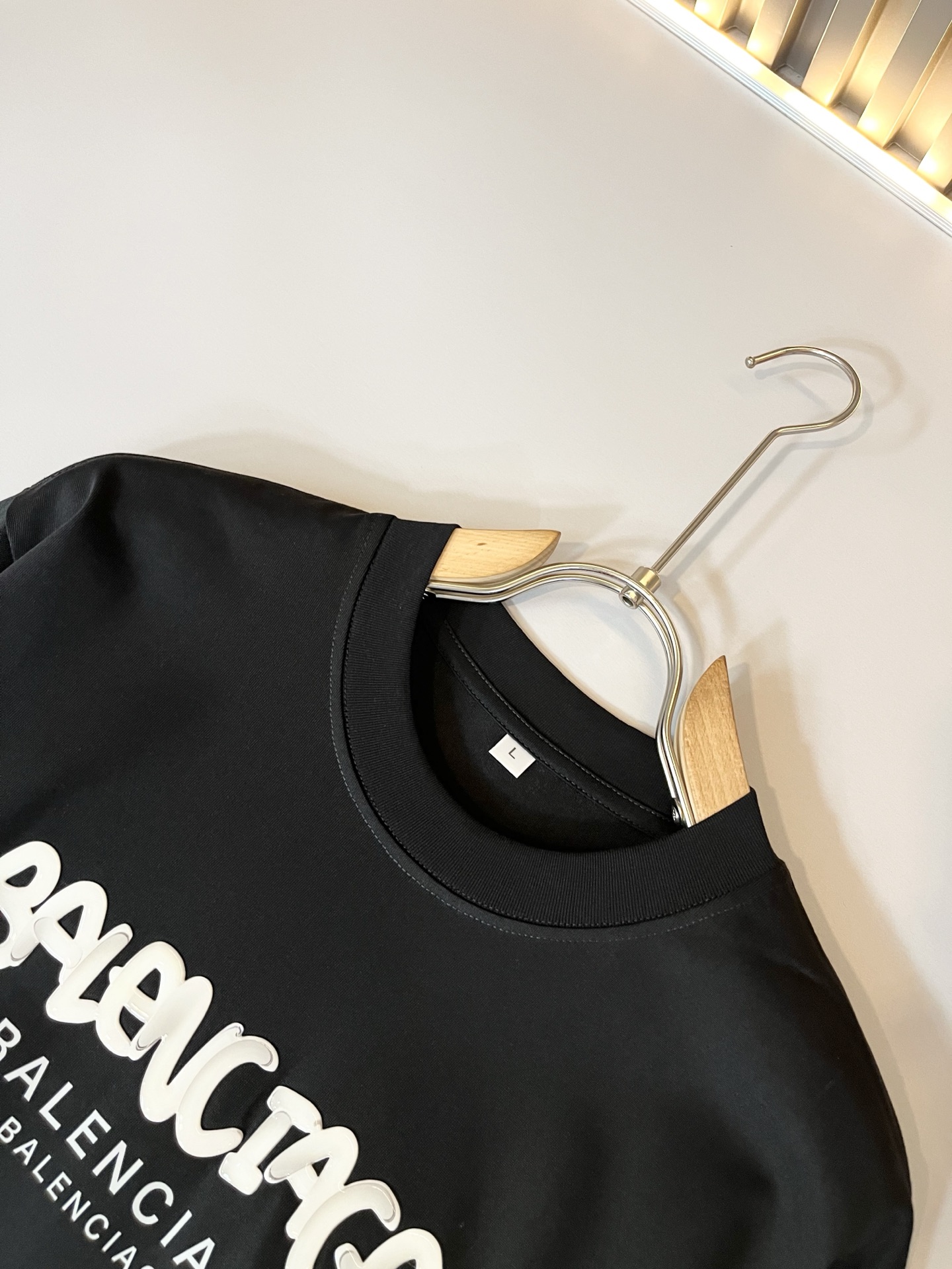 BALENCI*GA巴黎*家 2025春夏新款男女同款👫短袖T恤！走秀图案印花时尚休闲短袖T恤衫！设计l