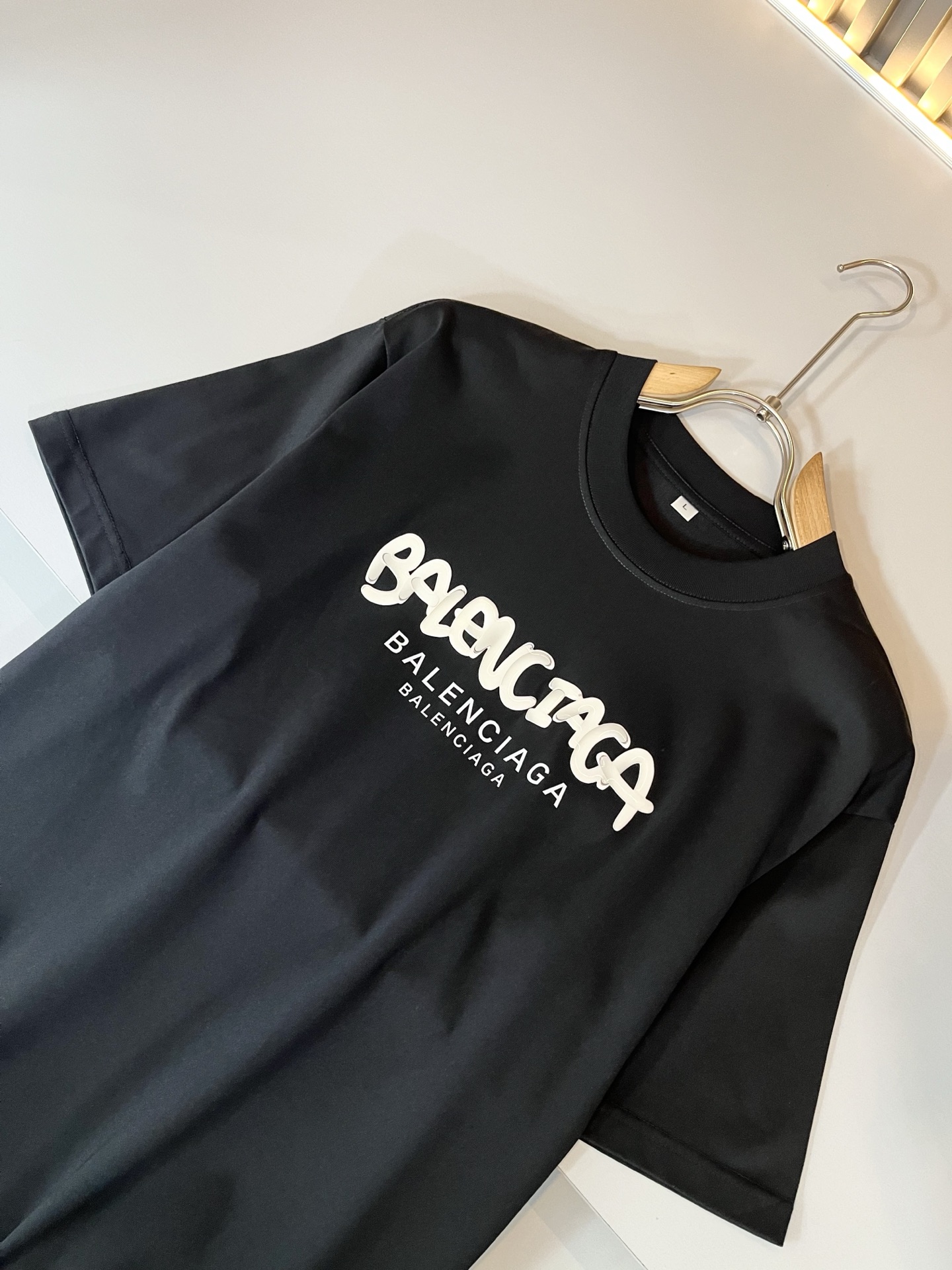 BALENCI*GA巴黎*家 2025春夏新款男女同款👫短袖T恤！走秀图案印花时尚休闲短袖T恤衫！设计l