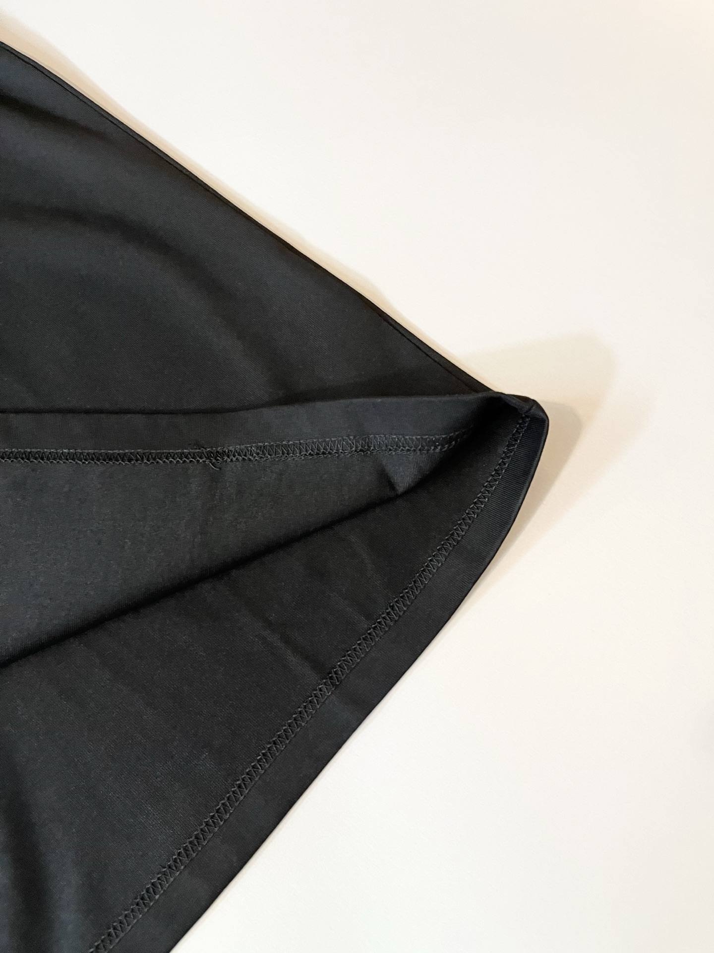 BALENCI*GA巴黎*家 2025春夏新款男女同款👫短袖T恤！走秀图案印花时尚休闲短袖T恤衫！设计l