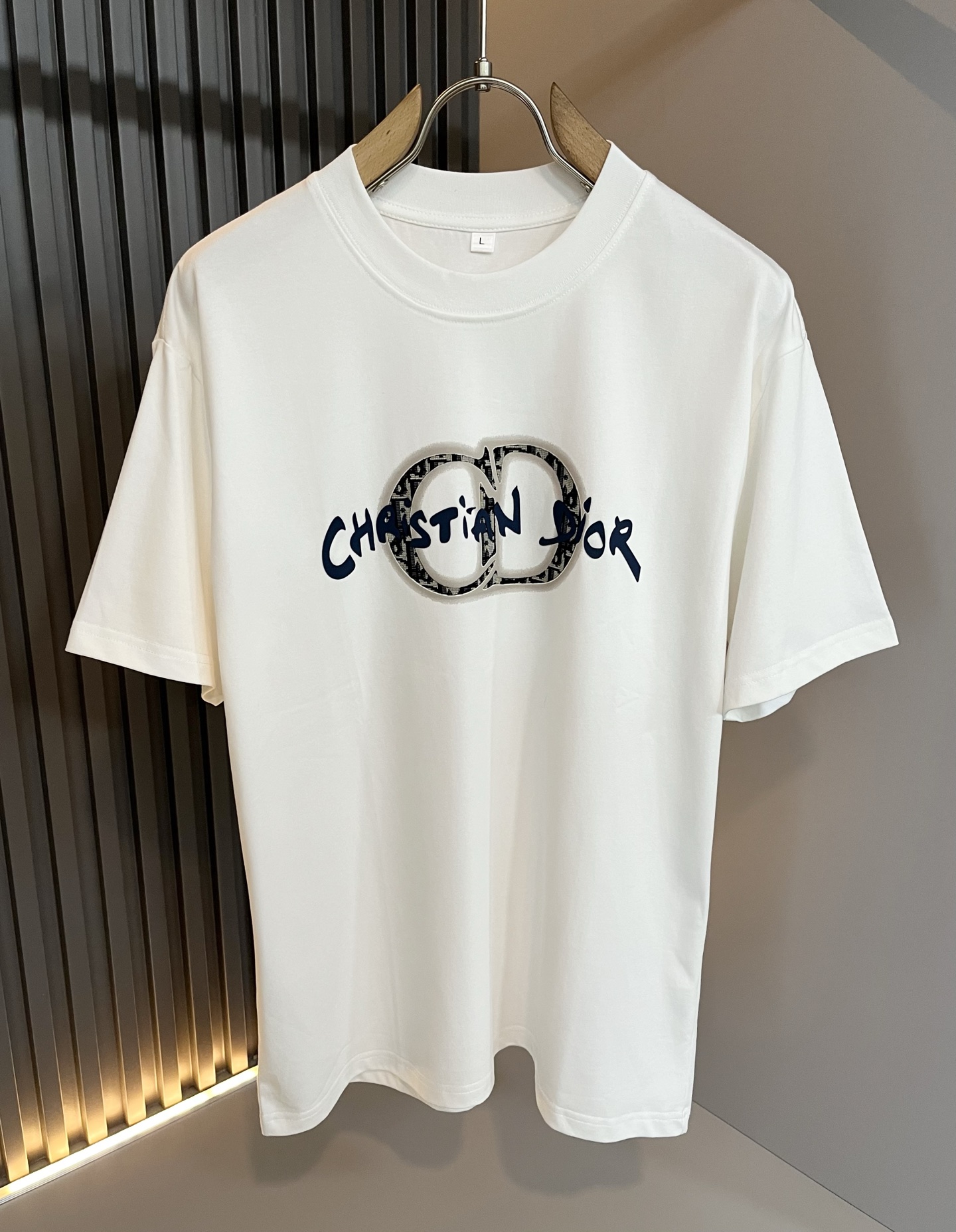 Dio*迪家 2025春夏新款男女同款👫短袖T恤，专柜同步发售！定制专属260克纯棉面料，定制原版工艺螺