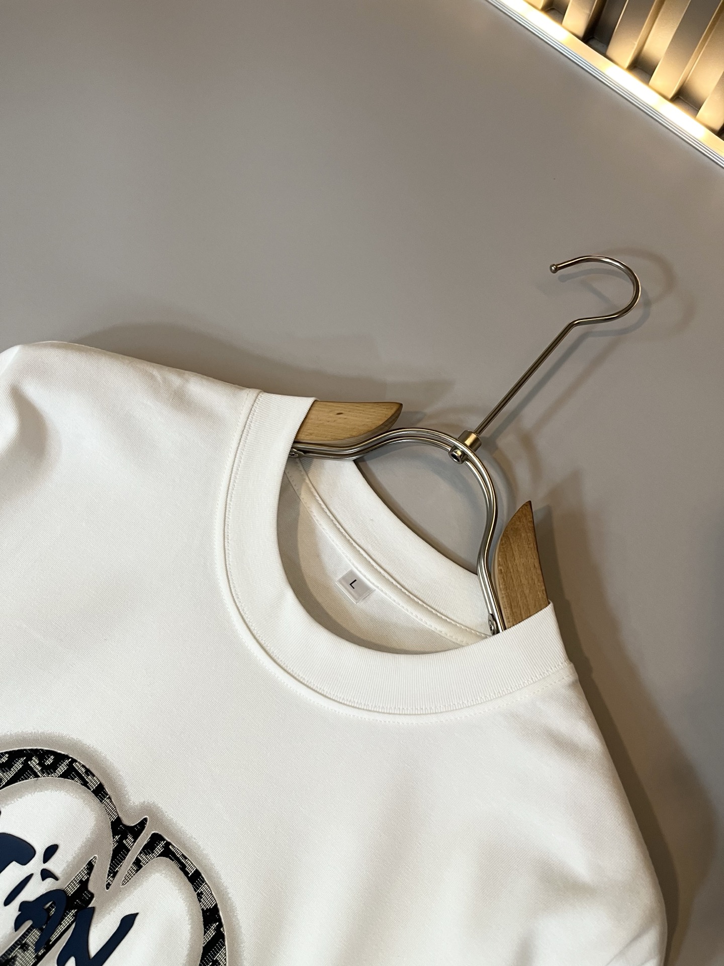 Dio*迪家 2025春夏新款男女同款👫短袖T恤，专柜同步发售！定制专属260克纯棉面料，定制原版工艺螺