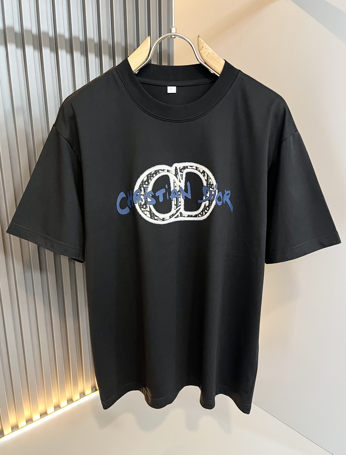 Dio*迪家 2025春夏新款男女同款👫短袖T恤，专柜同步发售！定制专属260克纯棉面料，定制原版工艺螺