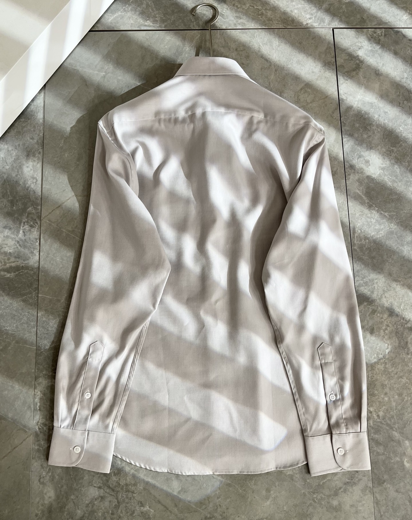 Ermenegildo Zeg*a杰*亚 2025早秋新款男士衬衣，外贸公司订单！客供府绸棉材质，是杰尼