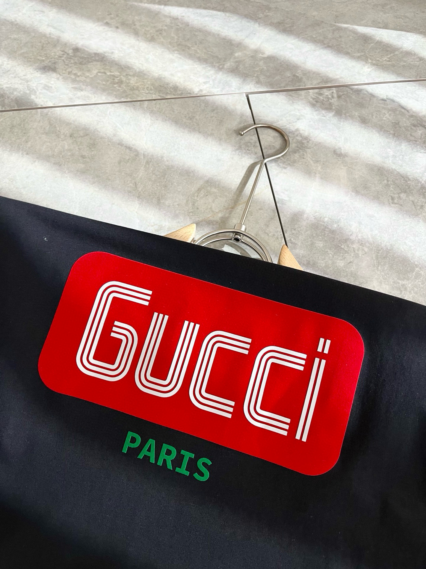 Gucc*古家 2025春夏新款男女同情侣款👫休闲宽松棉质圆领短袖T恤衫！贸易公司渠道稀出，同步官网发售