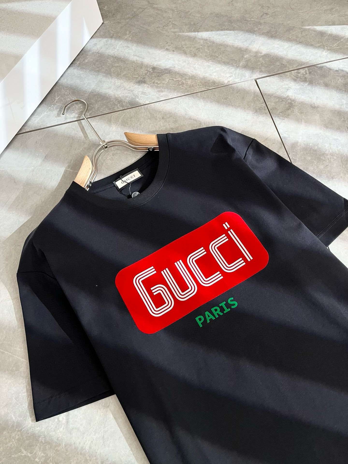 Gucc*古家 2025春夏新款男女同情侣款👫休闲宽松棉质圆领短袖T恤衫！贸易公司渠道稀出，同步官网发售