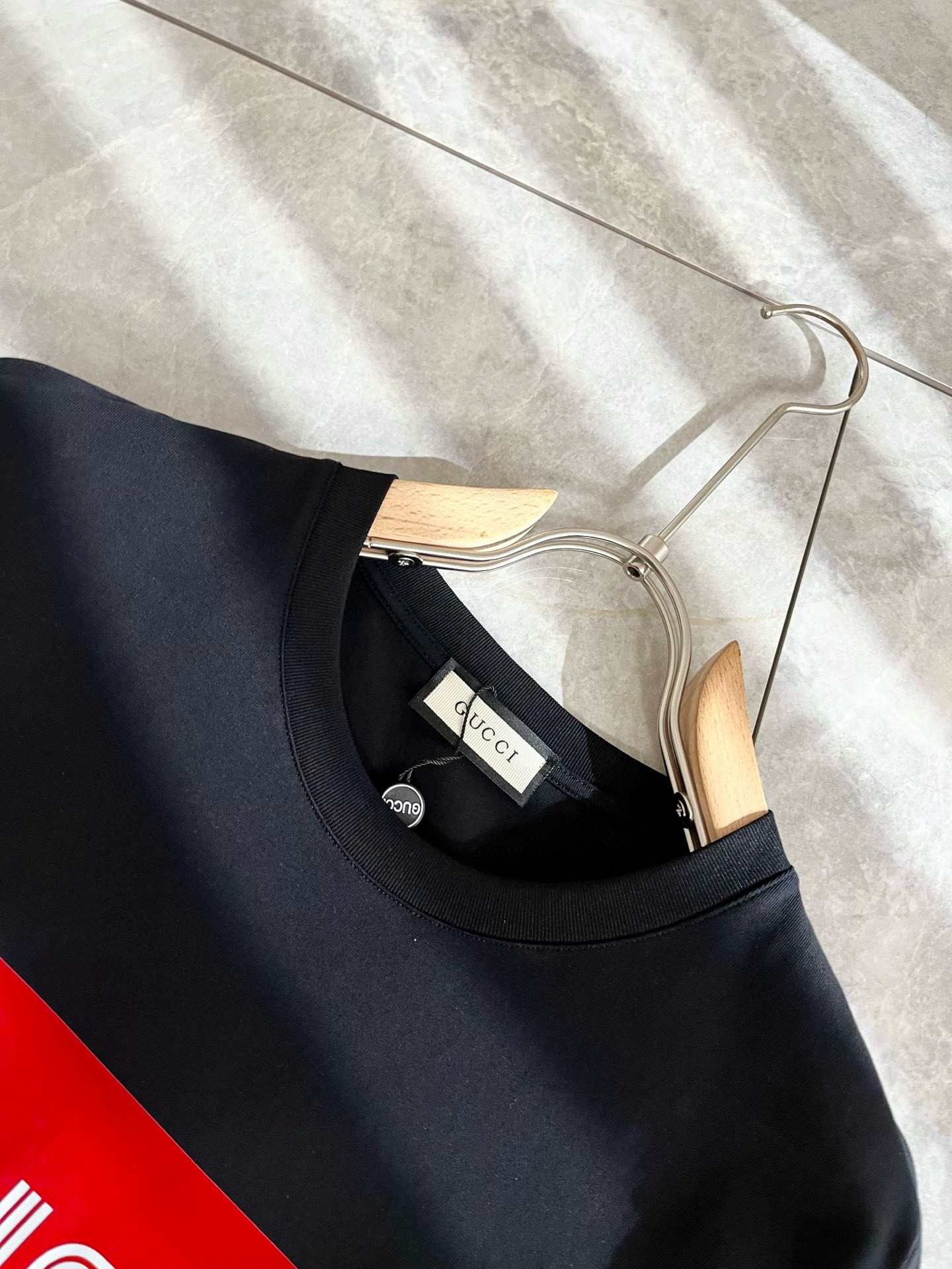 Gucc*古家 2025春夏新款男女同情侣款👫休闲宽松棉质圆领短袖T恤衫！贸易公司渠道稀出，同步官网发售