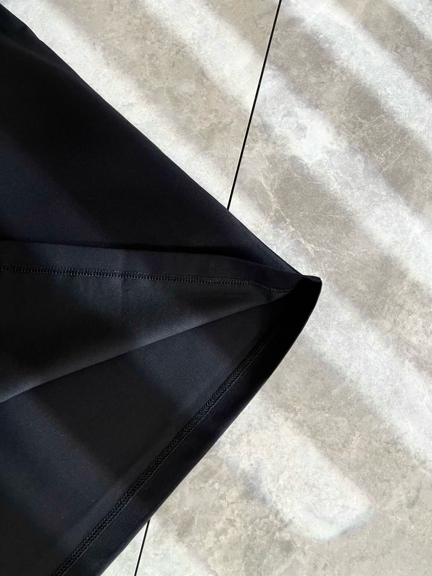 FEN*I 芬*迪2025春夏新款FD家族FF男女同款👫短袖T恤，男女同款👫百搭极简短袖。意大利原厂订单