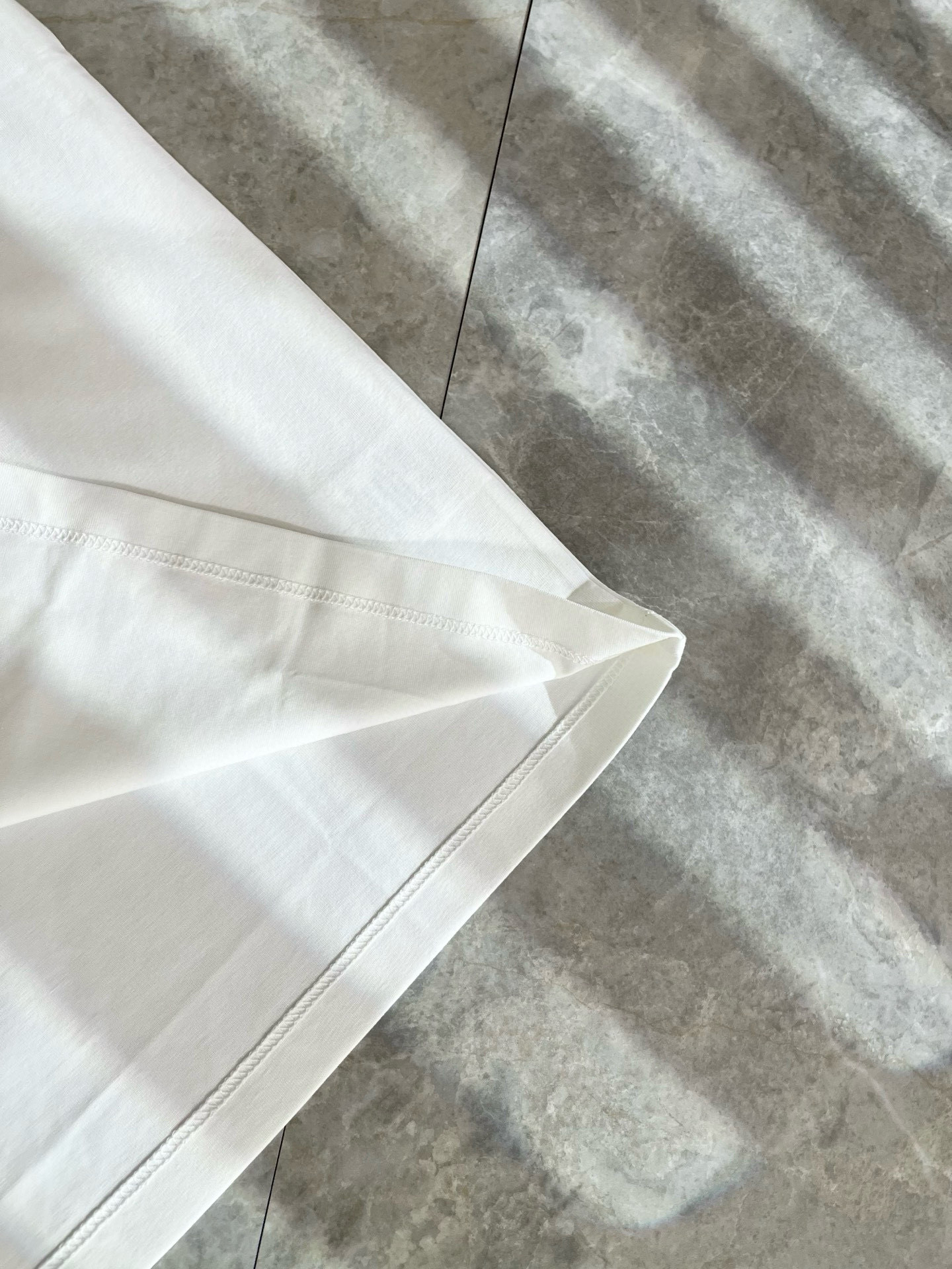 FEN*I 芬*迪2025春夏新款FD家族FF男女同款👫短袖T恤，男女同款👫百搭极简短袖。意大利原厂订单