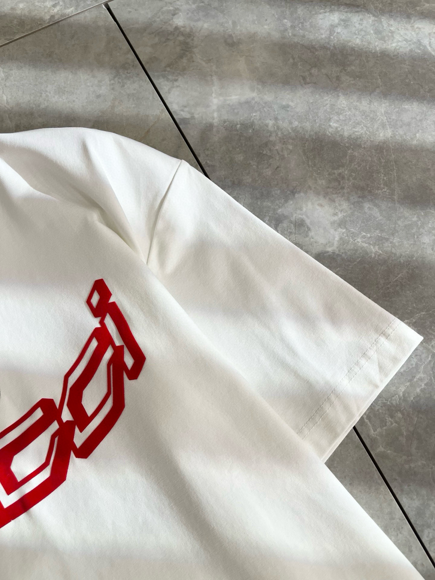 Gucc*古家 2025春夏新款男女同情侣款👫休闲宽松棉质圆领短袖T恤衫！贸易公司渠道稀出，同步官网发售