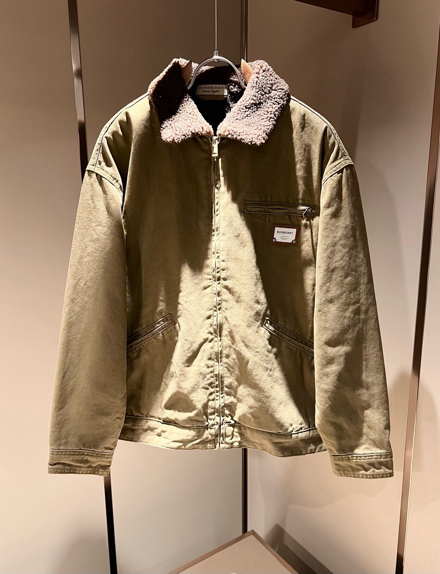 BURBER*Y巴*莉 2025秋冬新品牛仔仿羊羔毛🐑牛仔夹克外套，重磅来袭，原版重工洗水牛仔面料制作而