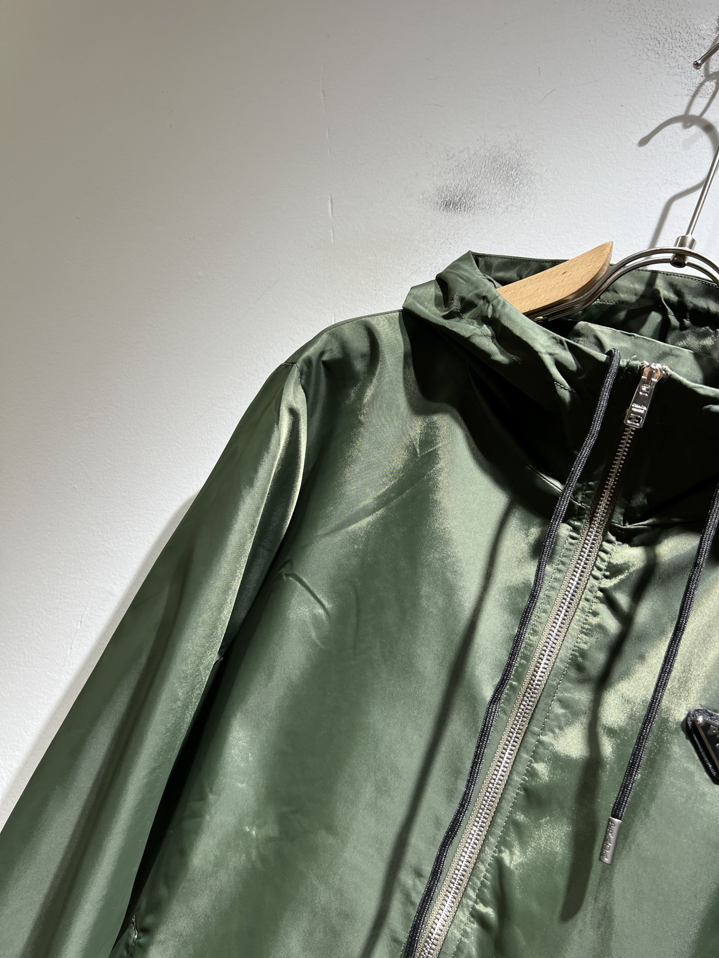 PRAD*A普*达2025秋季休闲夹克外套，最新时尚休闲拉链夹克，时尚夹克外套!贸易公司渠道稀出，同步官