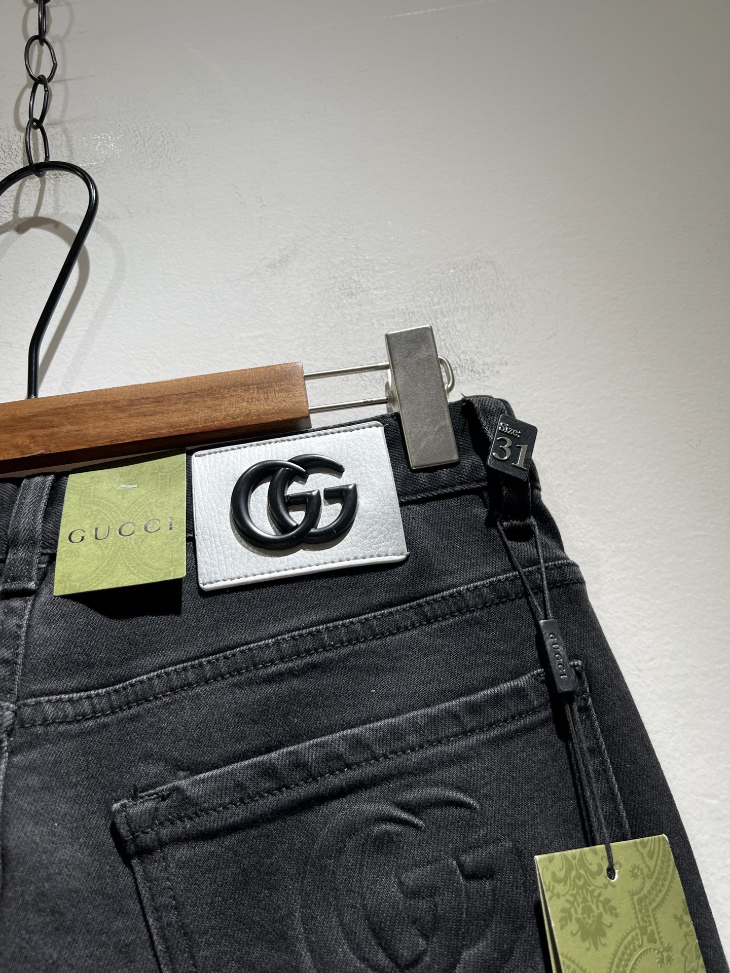 Guc*古奇 2025春夏新品男士高端休闲百搭四季通勤修身剪裁牛仔裤！对于粉丝来说，这样大气的经典设计足