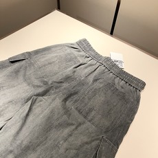 LO*WE/罗*威2025秋冬新品男士时装款高端休闲裤,香港洋行渠道货,日本原厂出品,纯血统品质,完美延 LO*WE/罗*威2025秋冬新品男士时装款高端休闲裤,香港洋行渠道货,日本原厂出品,纯血统品质,完美延
