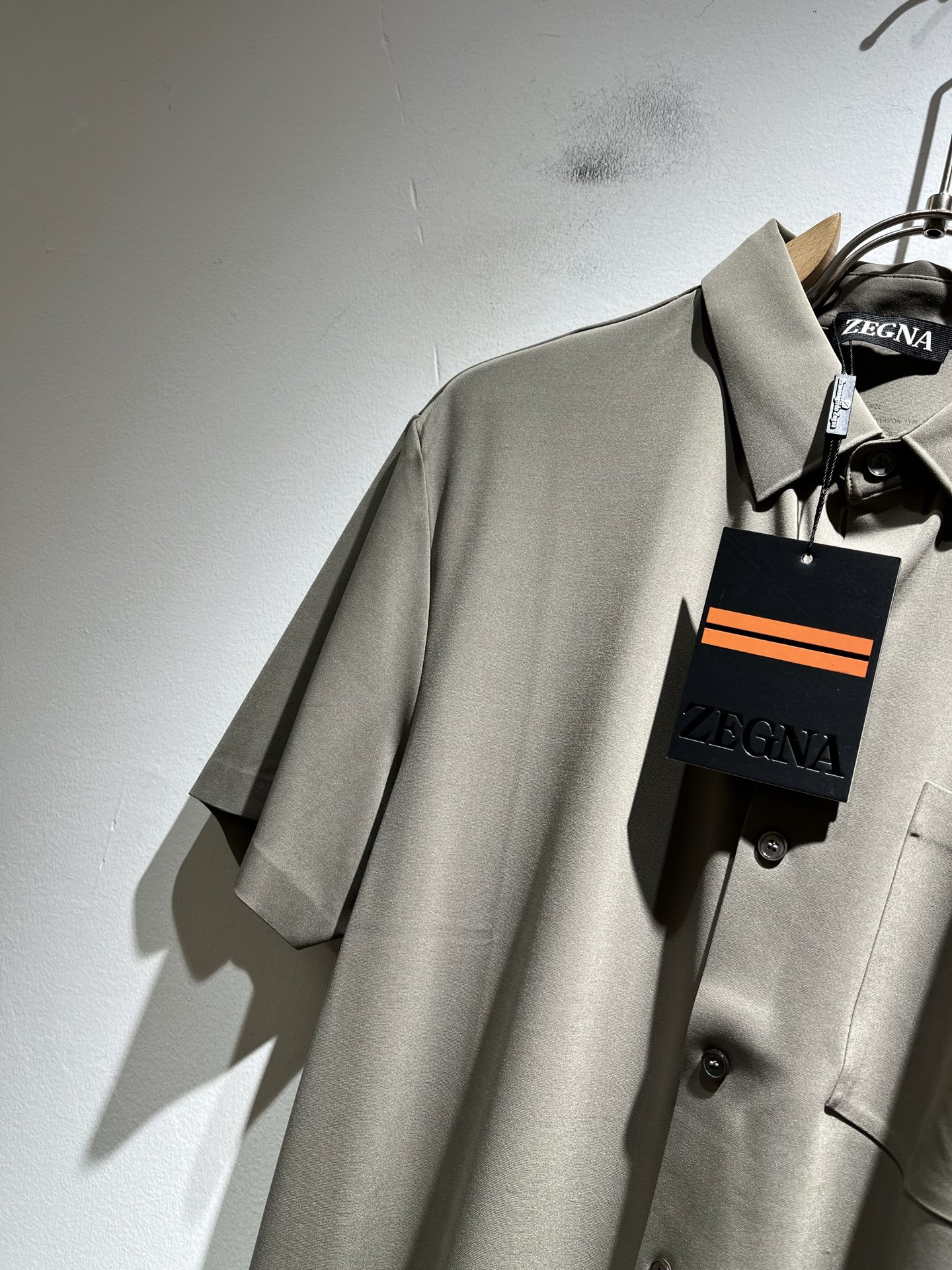 Ermenegildo Zeg*a杰*亚 2025春夏新品男士休闲短袖衬衣，外贸公司订单！是杰尼亚经典的