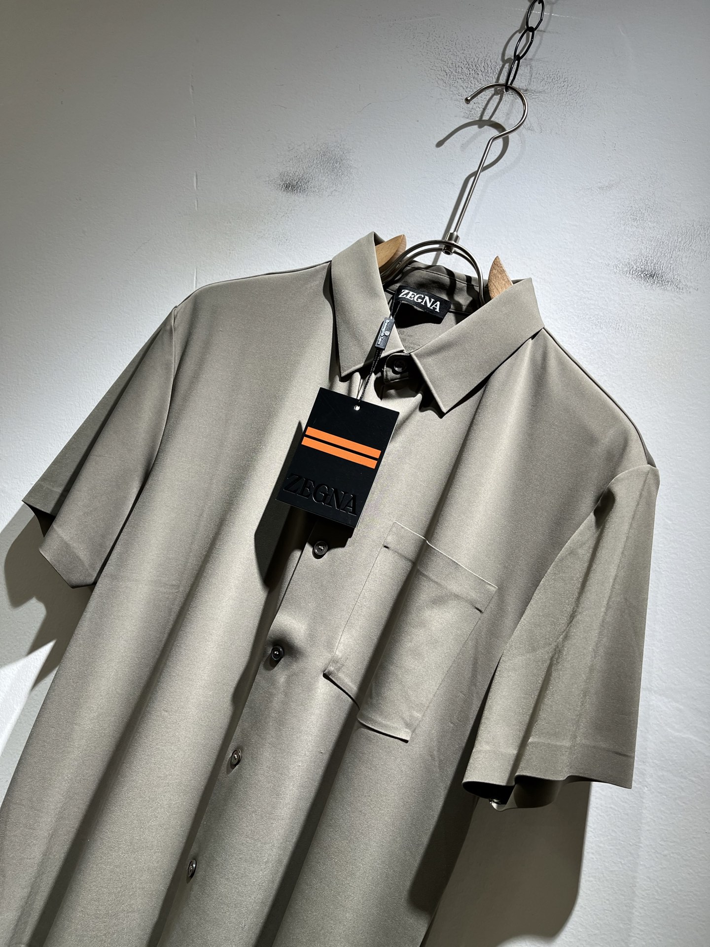 Ermenegildo Zeg*a杰*亚 2025春夏新品男士休闲短袖衬衣，外贸公司订单！是杰尼亚经典的