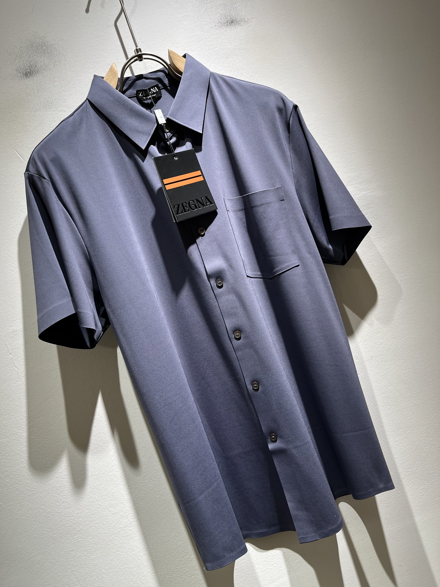 Ermenegildo Zeg*a杰*亚 2025春夏新品男士休闲短袖衬衣，外贸公司订单！是杰尼亚经典的