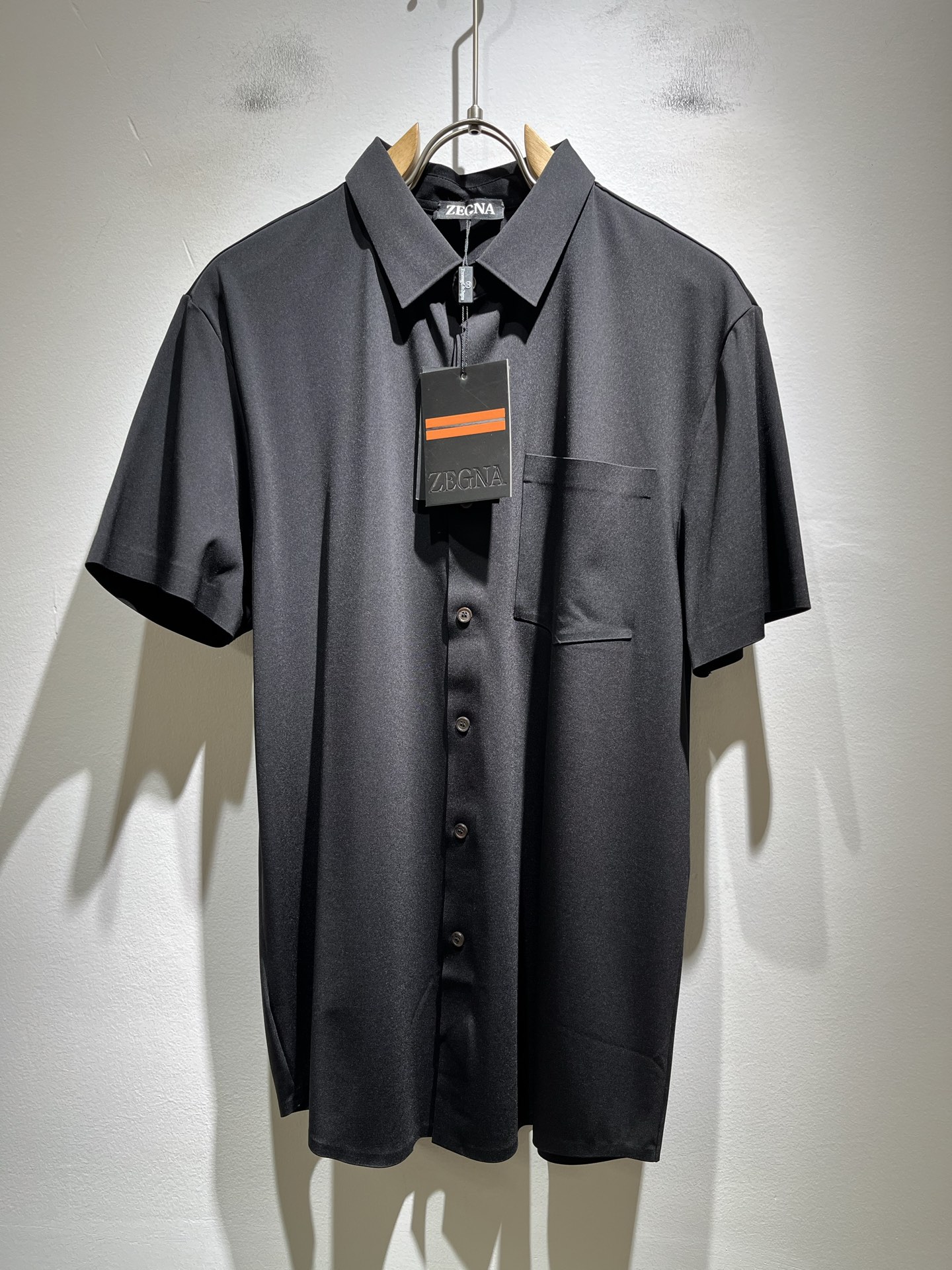 Ermenegildo Zeg*a杰*亚 2025春夏新品男士休闲短袖衬衣，外贸公司订单！是杰尼亚经典的