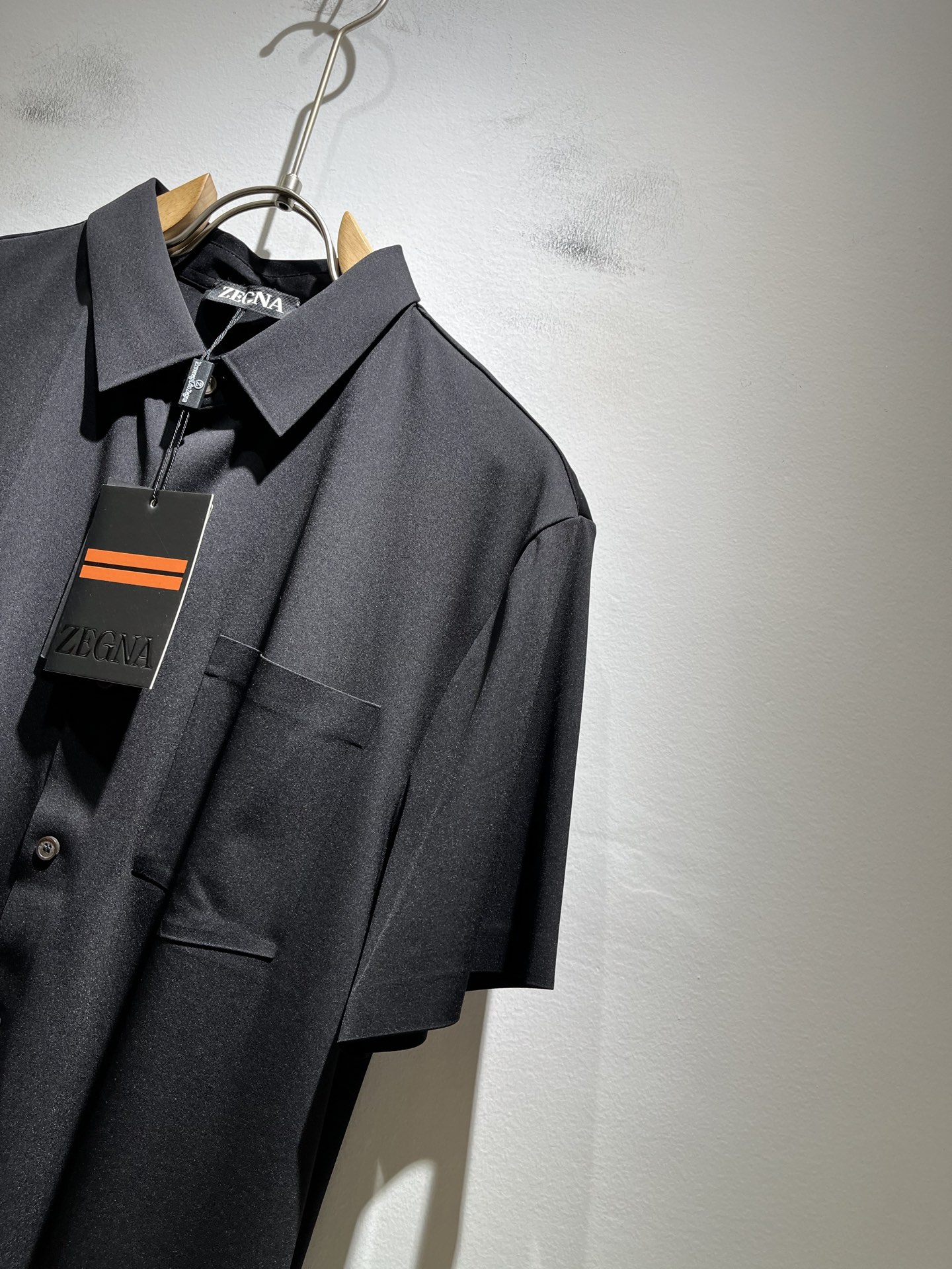 Ermenegildo Zeg*a杰*亚 2025春夏新品男士休闲短袖衬衣，外贸公司订单！是杰尼亚经典的