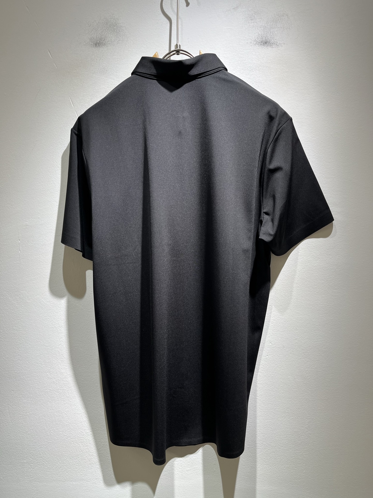 Ermenegildo Zeg*a杰*亚 2025春夏新品男士休闲短袖衬衣，外贸公司订单！是杰尼亚经典的