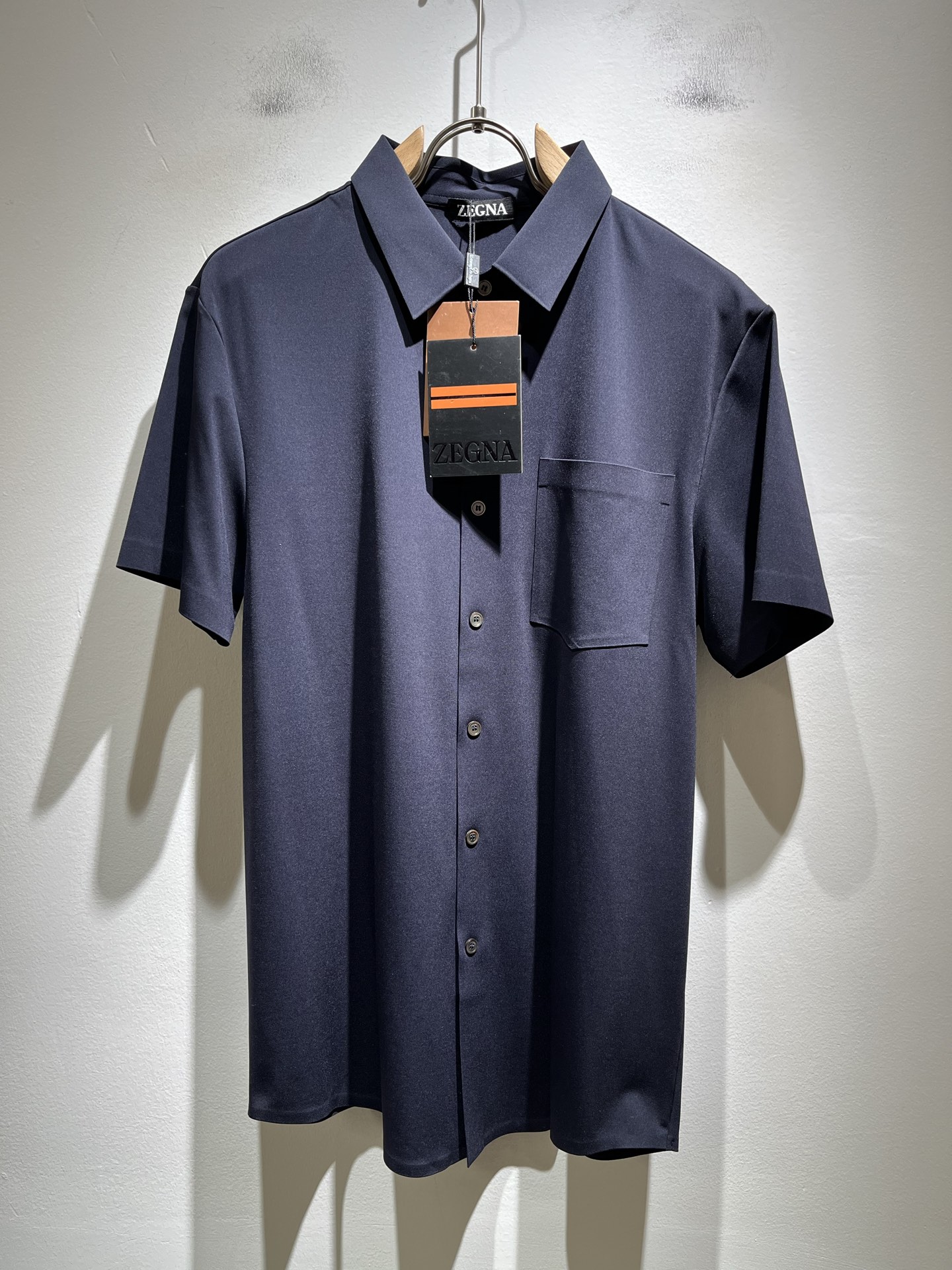 Ermenegildo Zeg*a杰*亚 2025春夏新品男士休闲短袖衬衣，外贸公司订单！是杰尼亚经典的