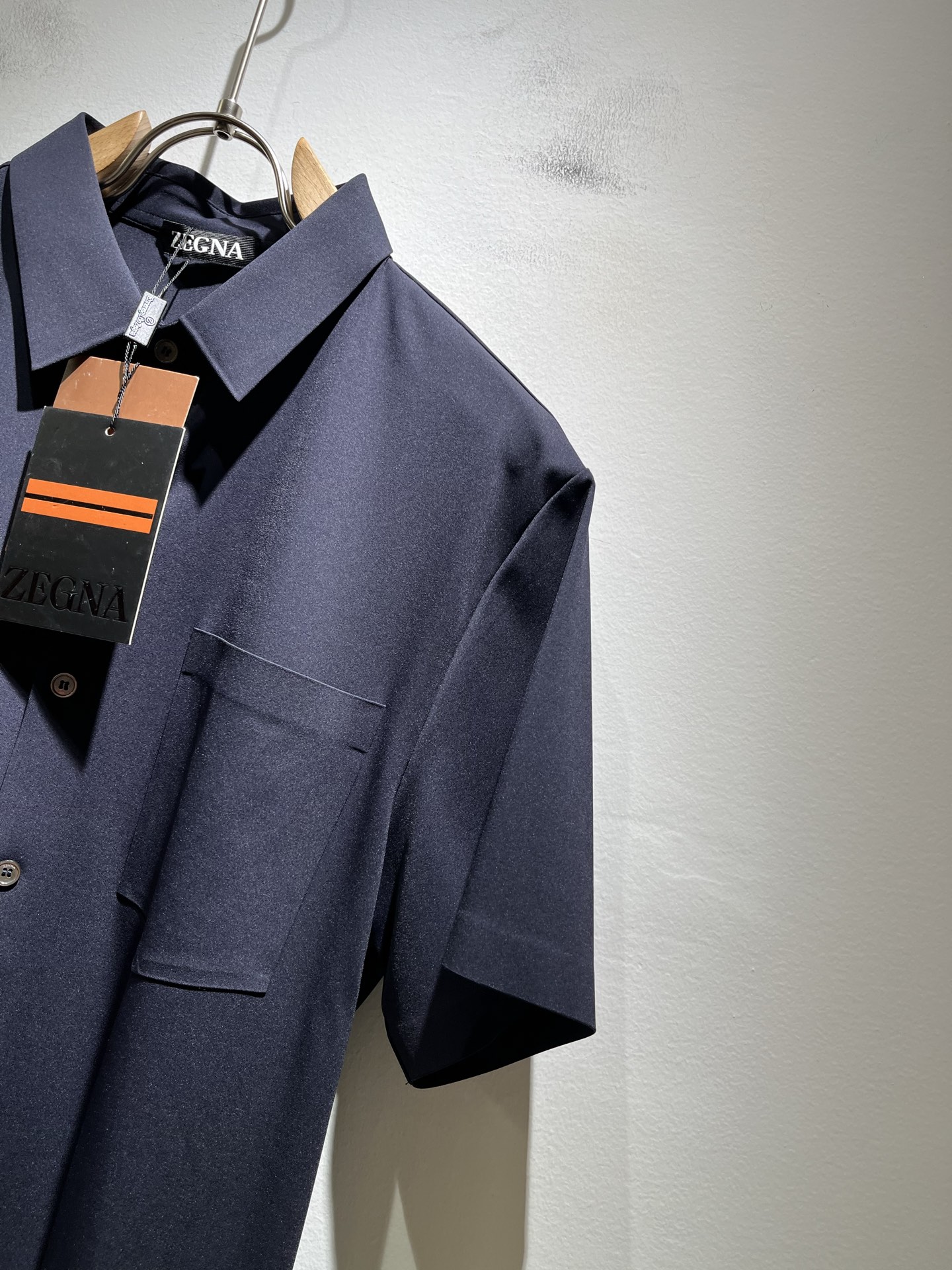 Ermenegildo Zeg*a杰*亚 2025春夏新品男士休闲短袖衬衣，外贸公司订单！是杰尼亚经典的