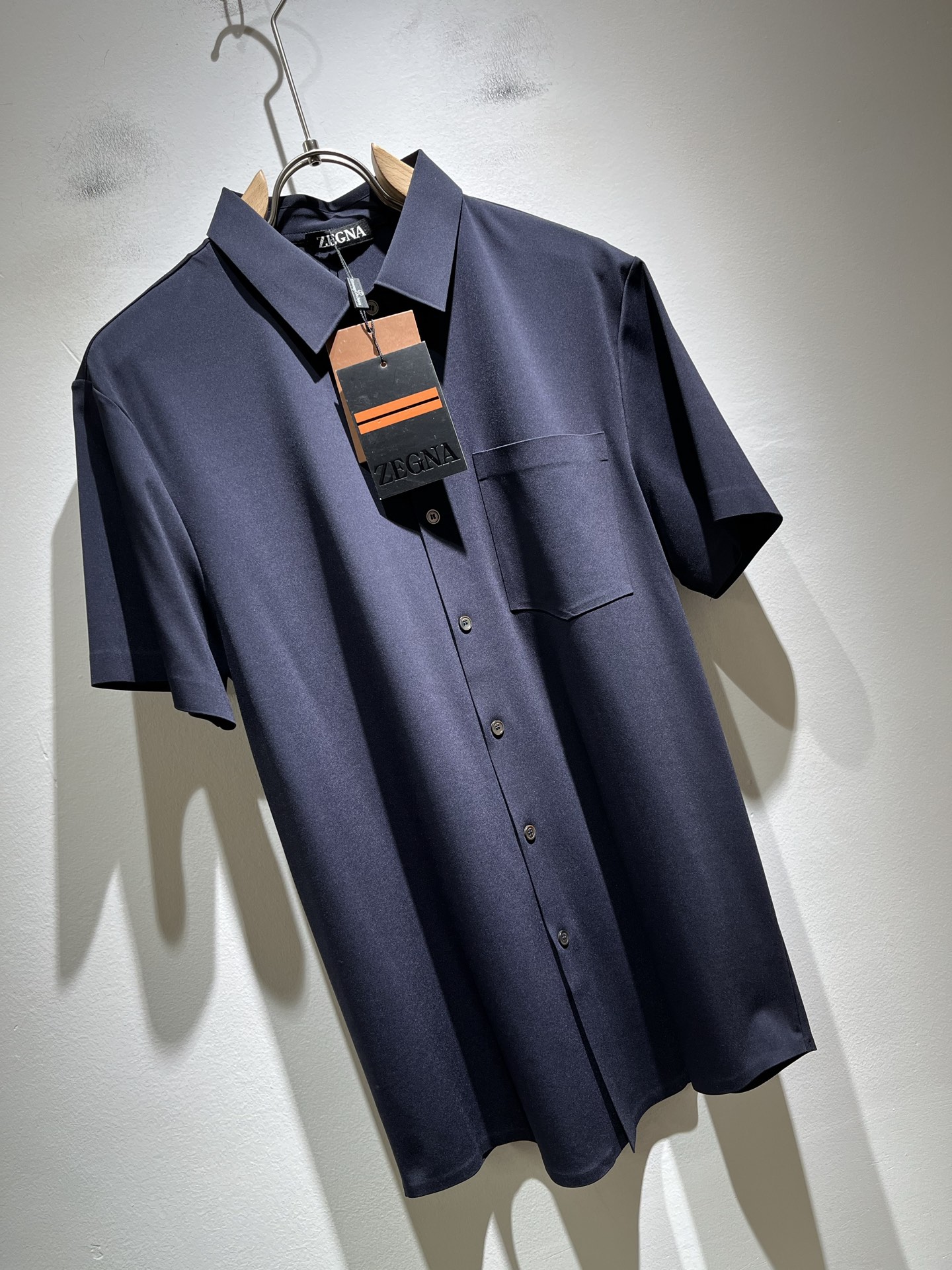 Ermenegildo Zeg*a杰*亚 2025春夏新品男士休闲短袖衬衣，外贸公司订单！是杰尼亚经典的