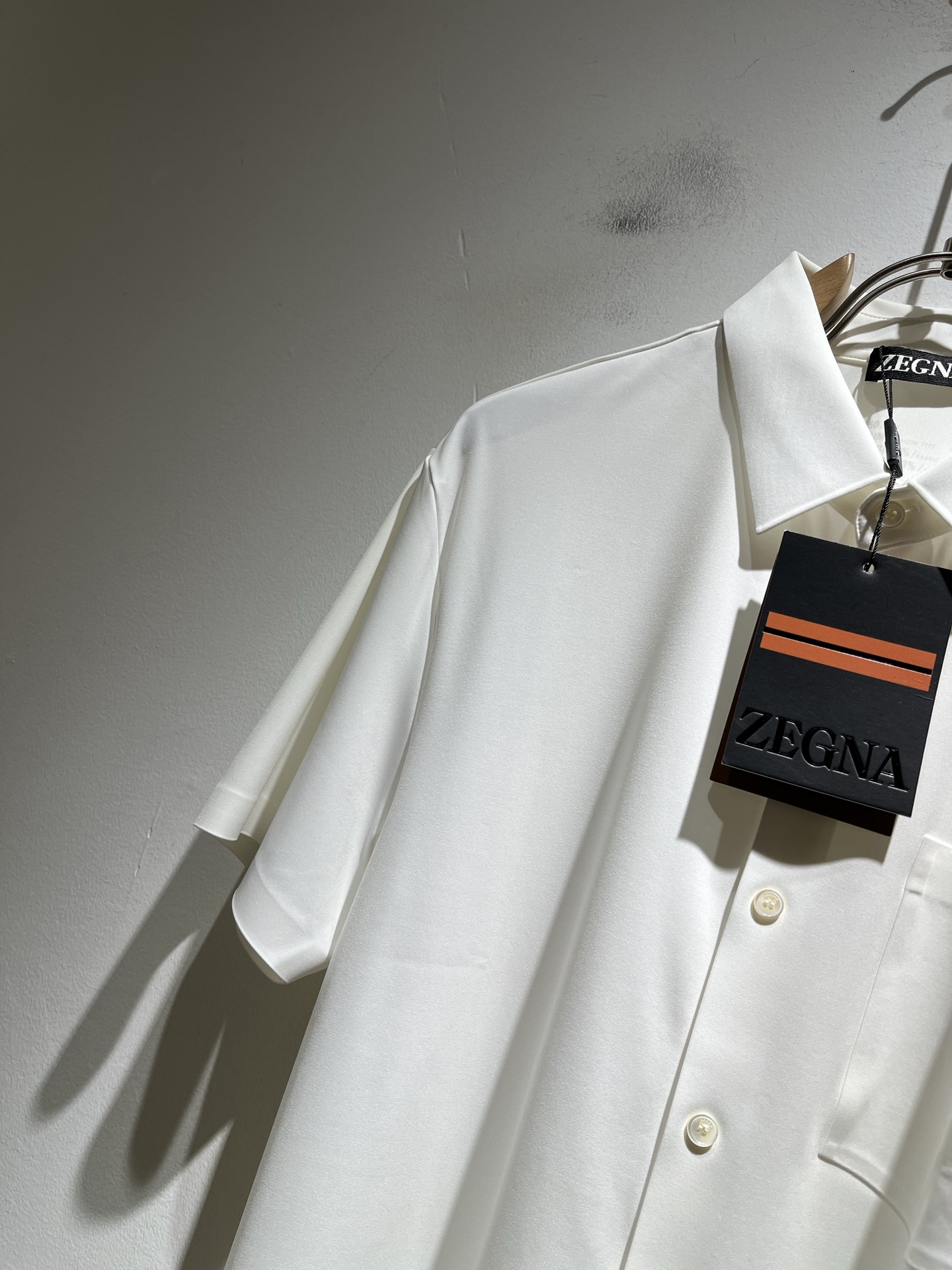 Ermenegildo Zeg*a杰*亚 2025春夏新品男士休闲短袖衬衣，外贸公司订单！是杰尼亚经典的