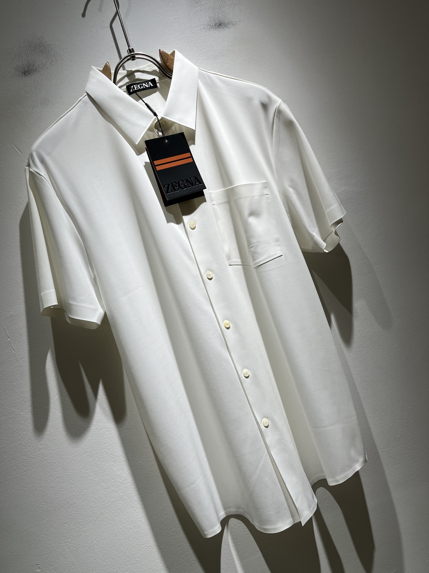 Ermenegildo Zeg*a杰*亚 2025春夏新品男士休闲短袖衬衣，外贸公司订单！是杰尼亚经典的