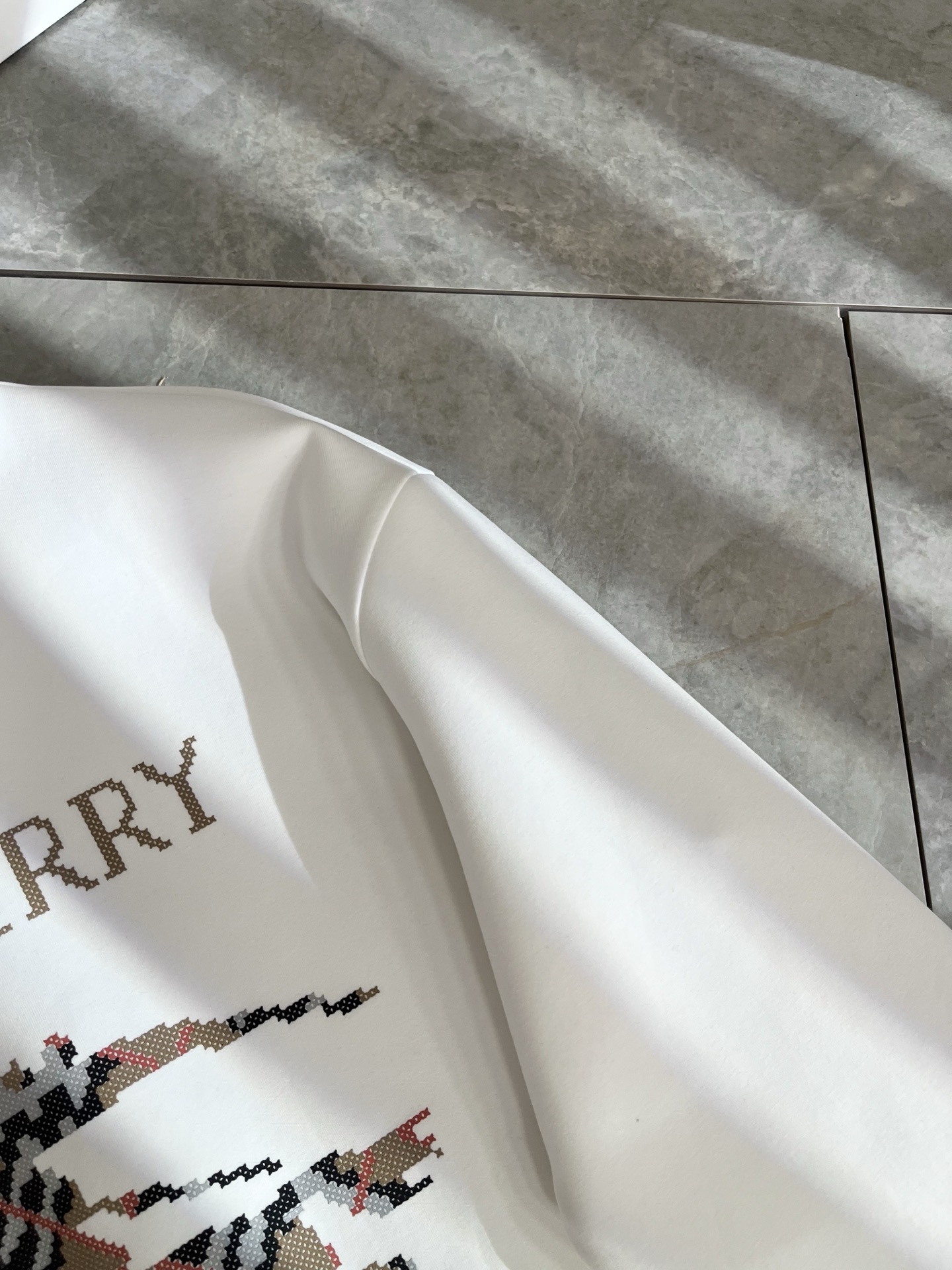 BURBER*Y巴*莉 2025秋冬新款男女同款👫基础休闲百搭棉质圆领卫衣，男女同款卫衣！贸易公司渠道稀