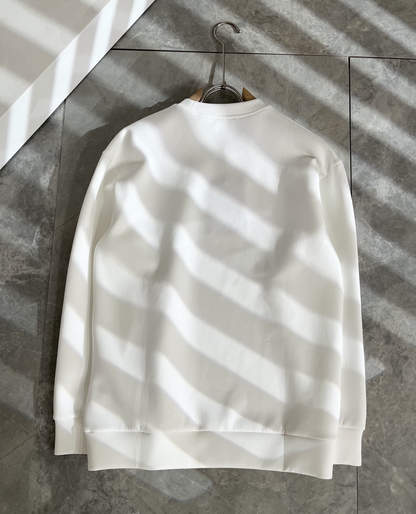 BURBER*Y巴*莉 2025秋冬新款男女同款👫基础休闲百搭棉质圆领卫衣，男女同款卫衣！贸易公司渠道稀