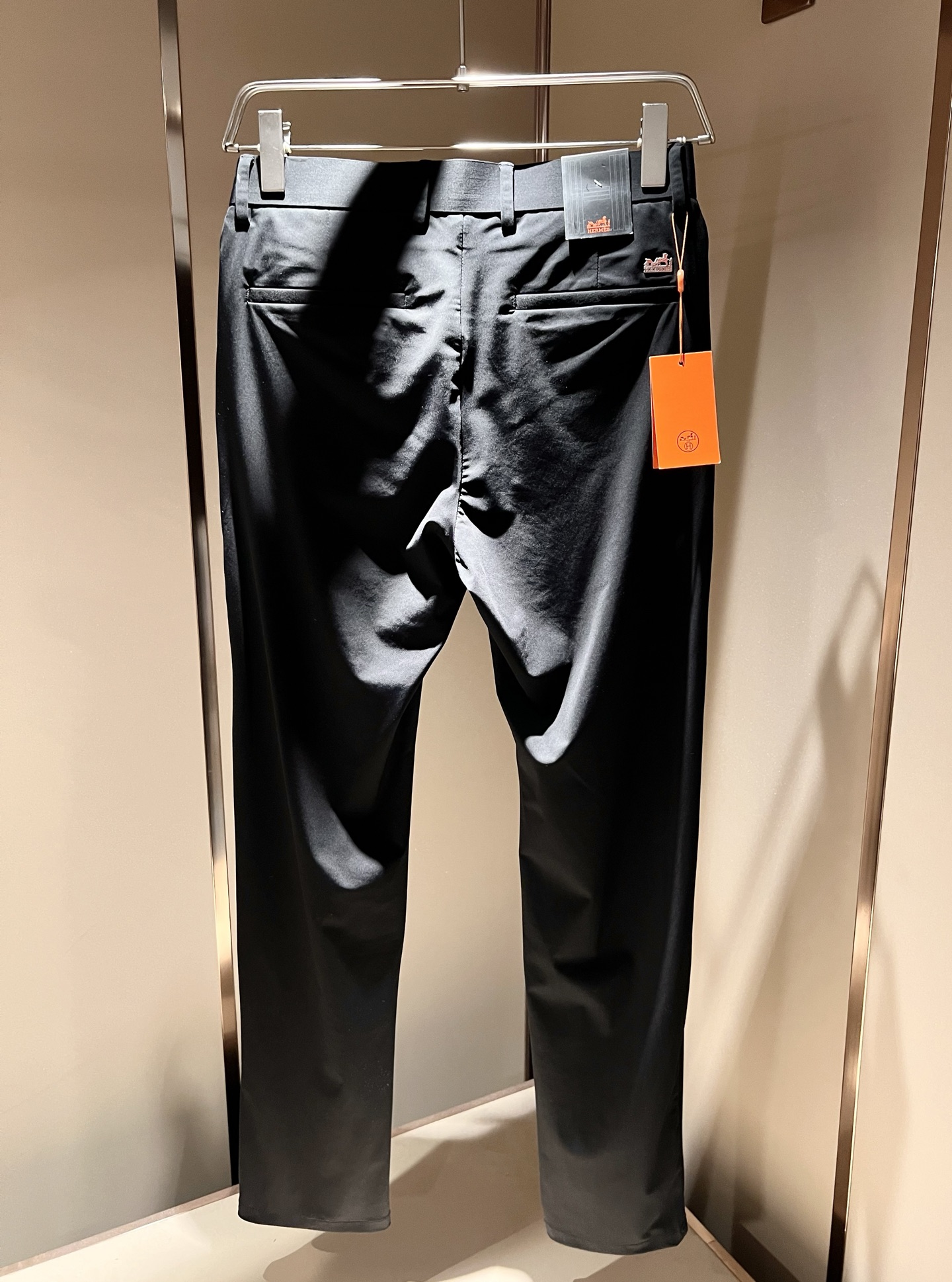 HERM*S 爱*仕 2025春夏男士高端休闲西裤 海外贸易公司渠道订单 ！男士商务修身直筒西裤！上海恒