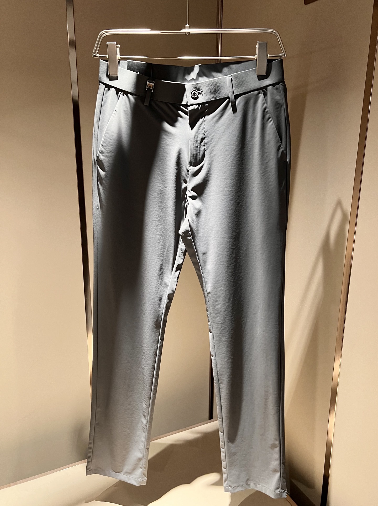 HERM*S 爱*仕 2025春夏男士高端休闲西裤 海外贸易公司渠道订单 ！男士商务修身直筒西裤！上海恒