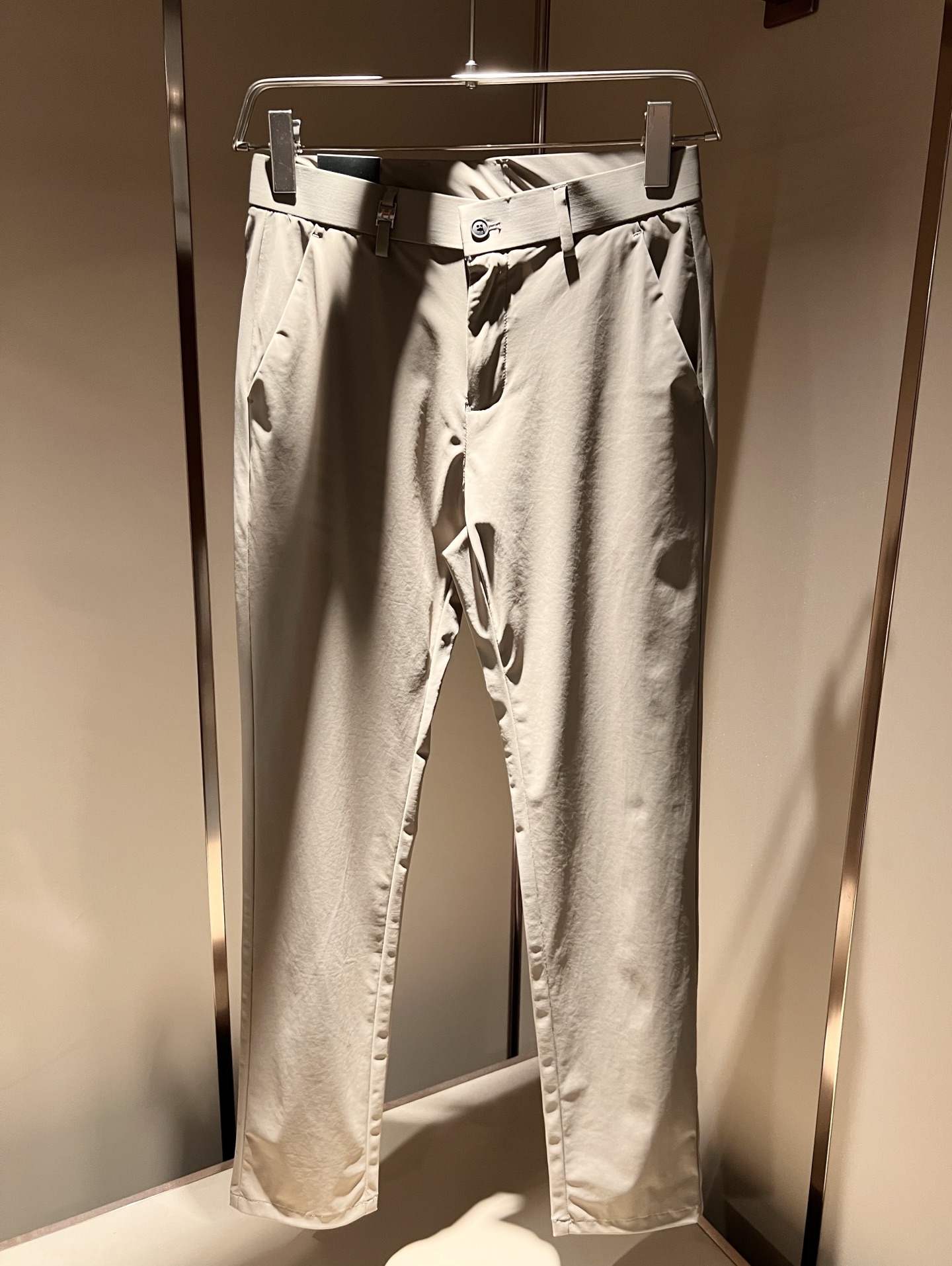 HERM*S 爱*仕 2025春夏男士高端休闲西裤 海外贸易公司渠道订单 ！男士商务修身直筒西裤！上海恒