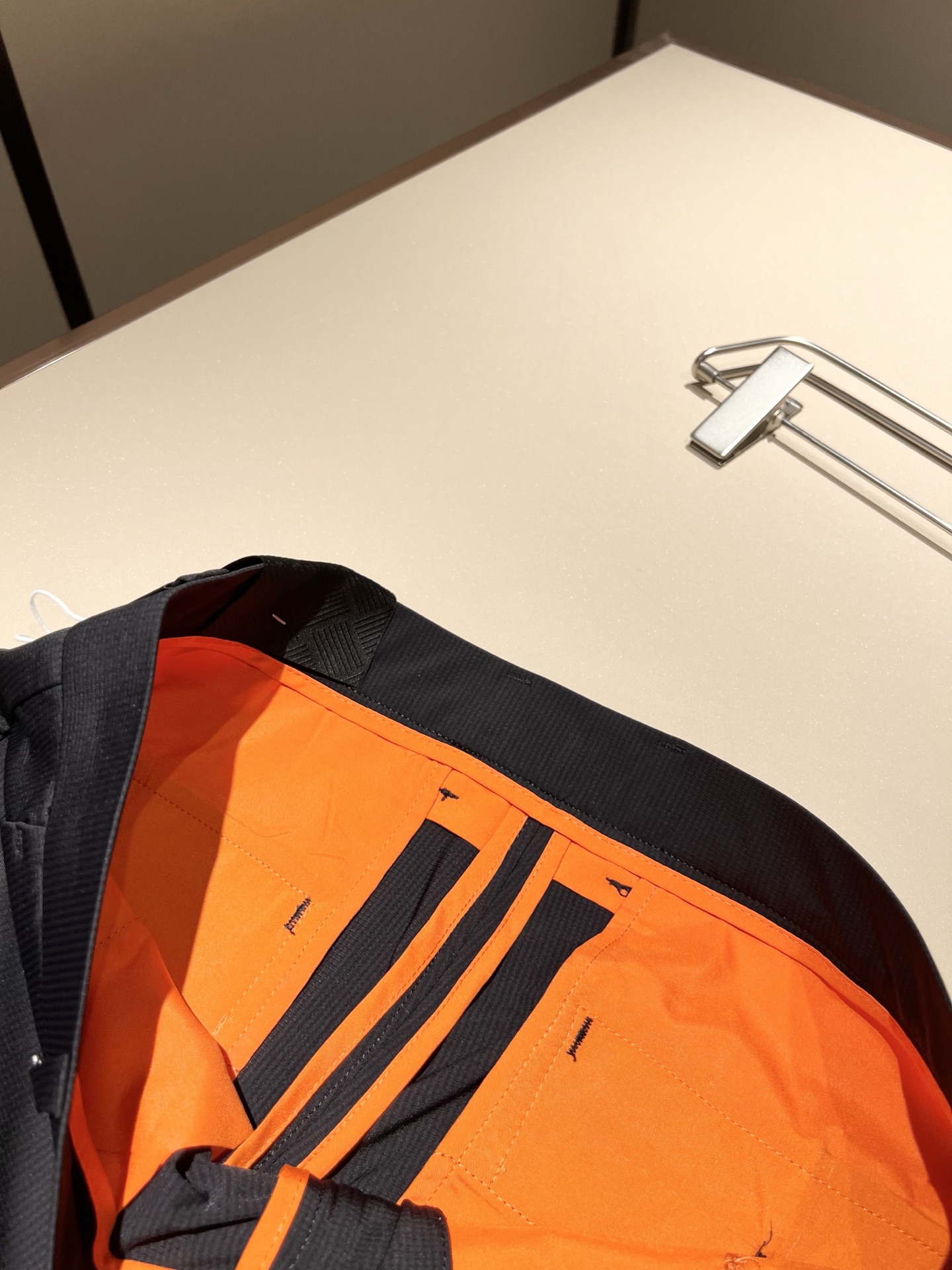 BottegaVen*ta宝碟家 贸易公司渠道订单 2025春夏新品男士时尚商务休闲直筒西裤， 顶级贸易