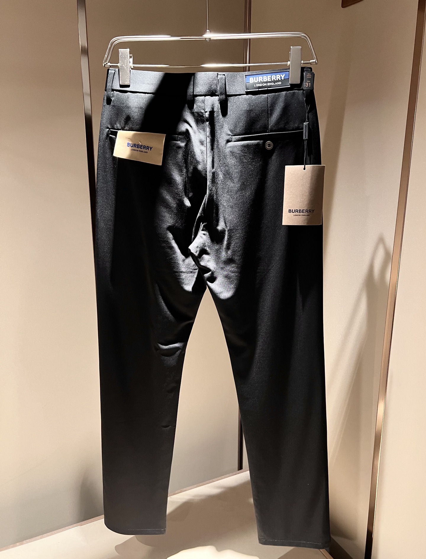 BURBER*Y巴*莉 2025春夏男士休闲西裤，男士经典基础款小直筒裤 简洁纯色百搭款五金logo辅料