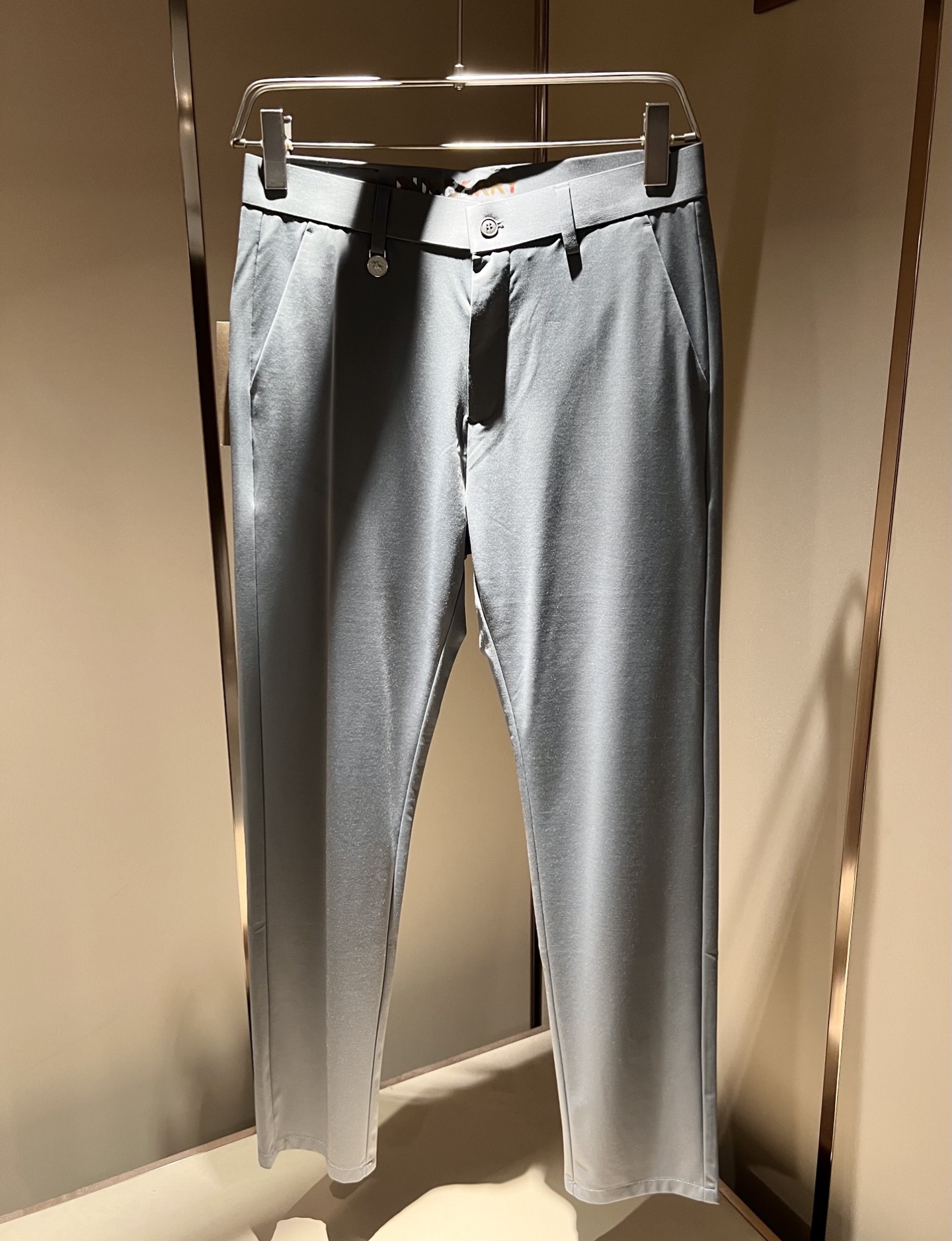 BURBER*Y巴*莉 2025春夏男士休闲西裤，男士经典基础款小直筒裤 简洁纯色百搭款五金logo辅料