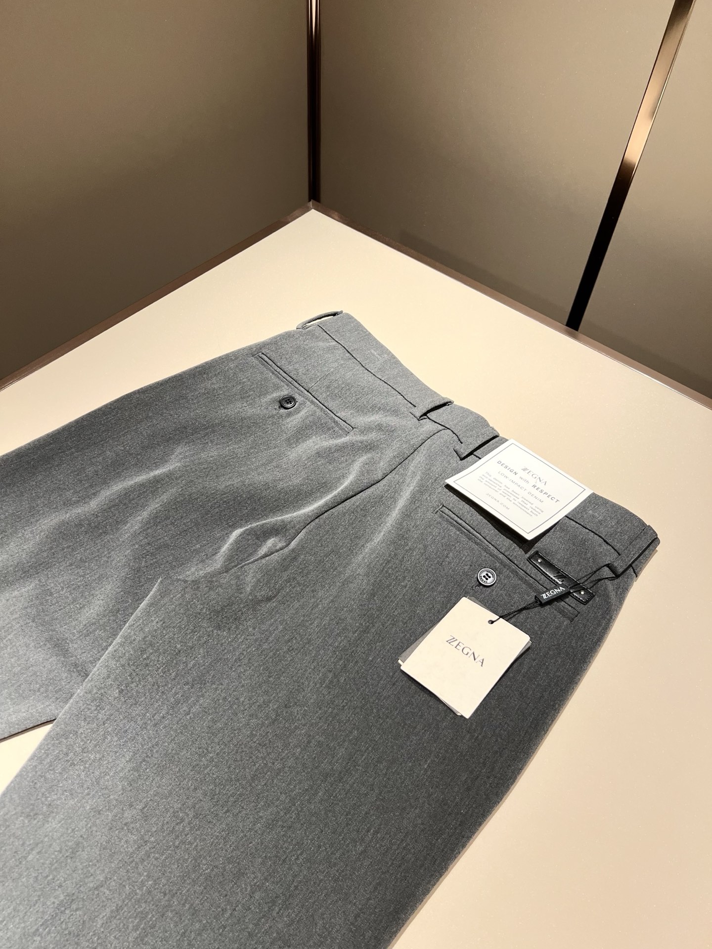 Ermenegildo Zeg*a杰*亚 2025春夏新款男士休闲西裤，压轴的渠道货出现了！！柜台同步销