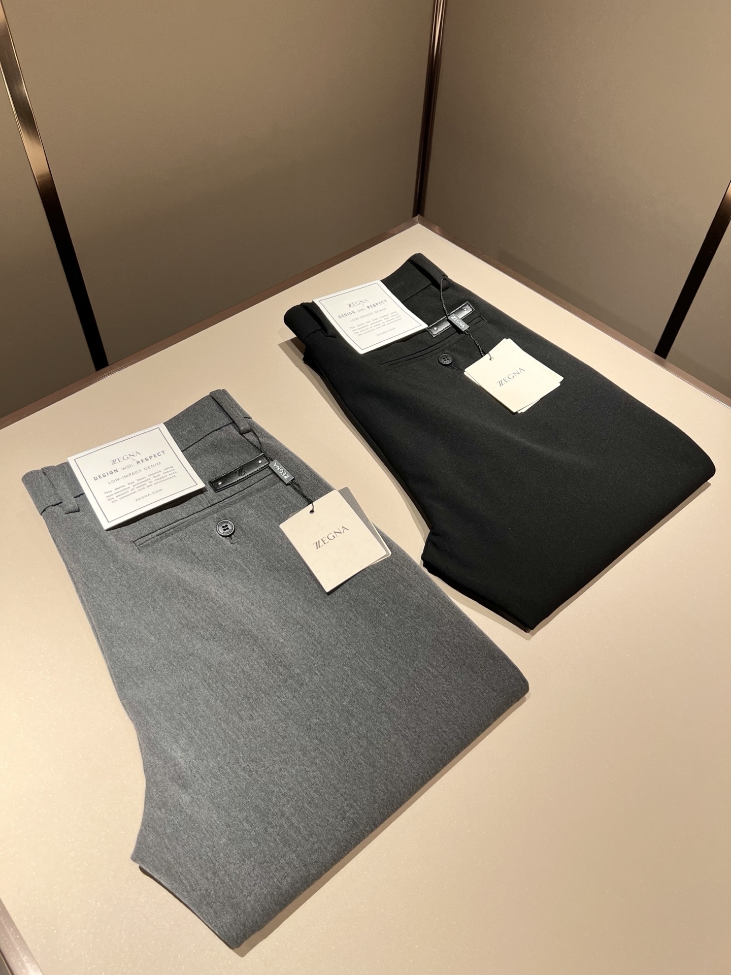 Ermenegildo Zeg*a杰*亚 2025春夏新款男士休闲西裤，压轴的渠道货出现了！！柜台同步销